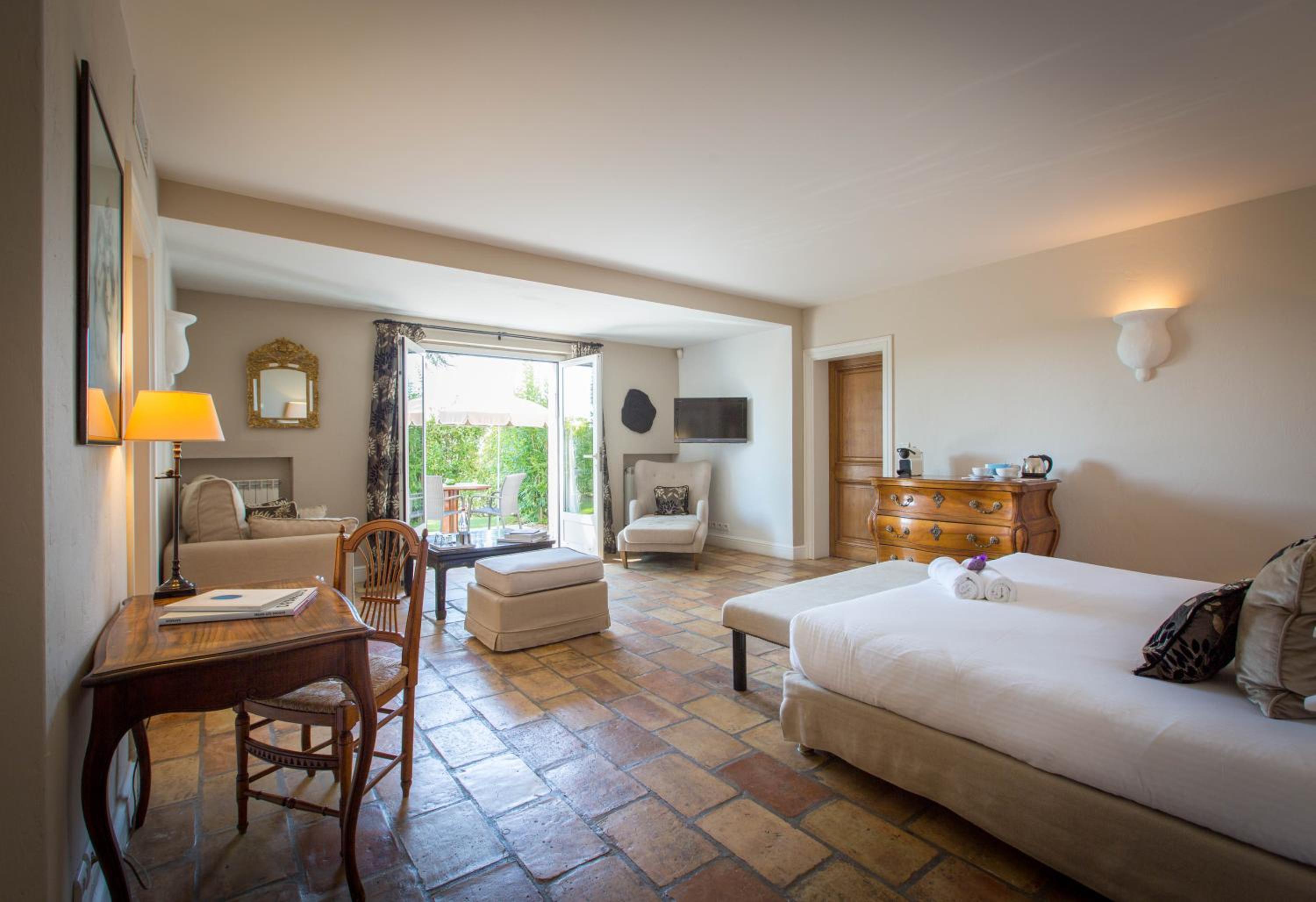 Deluxe Double Room photo 3