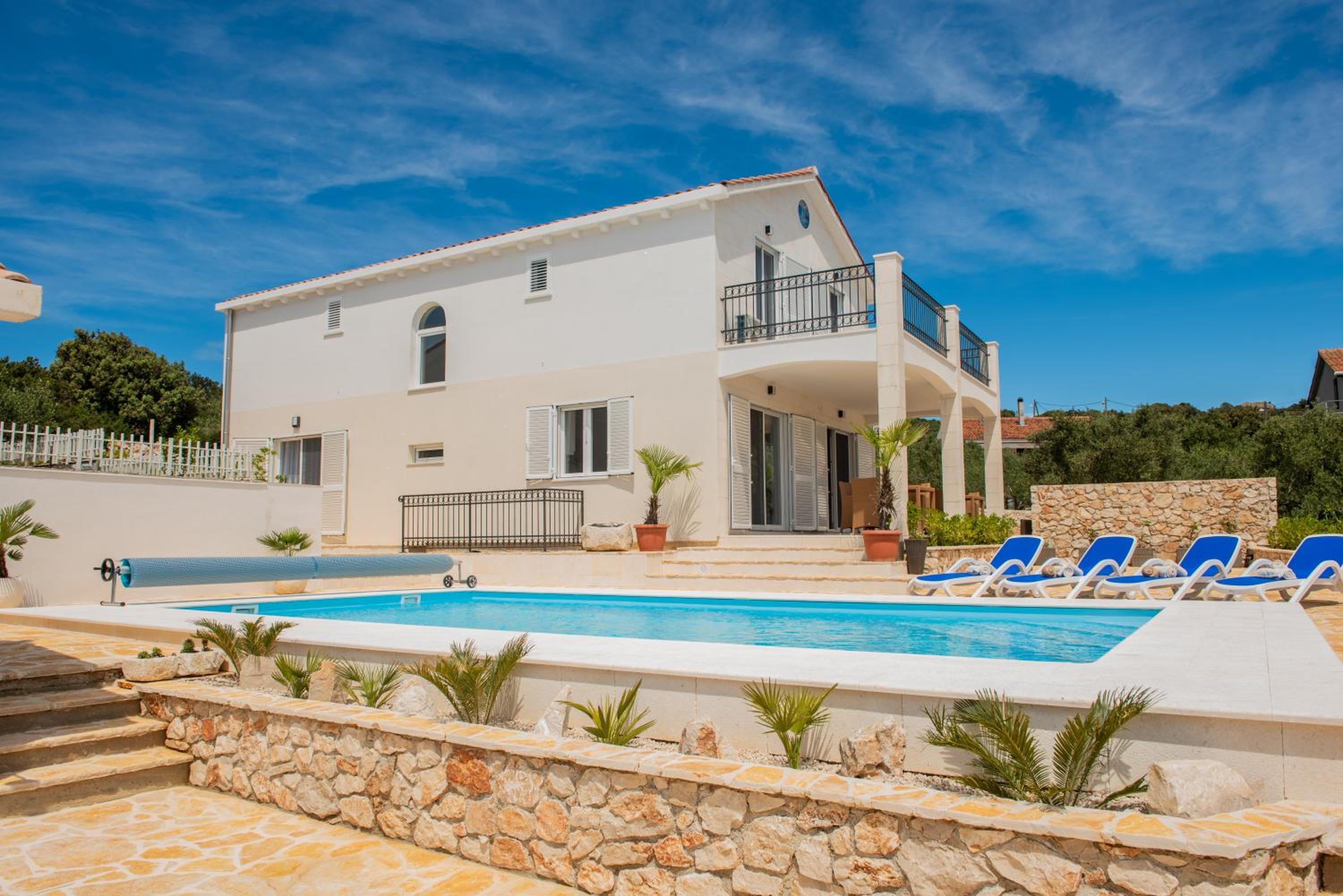 Villa with Private Pool photo 3
