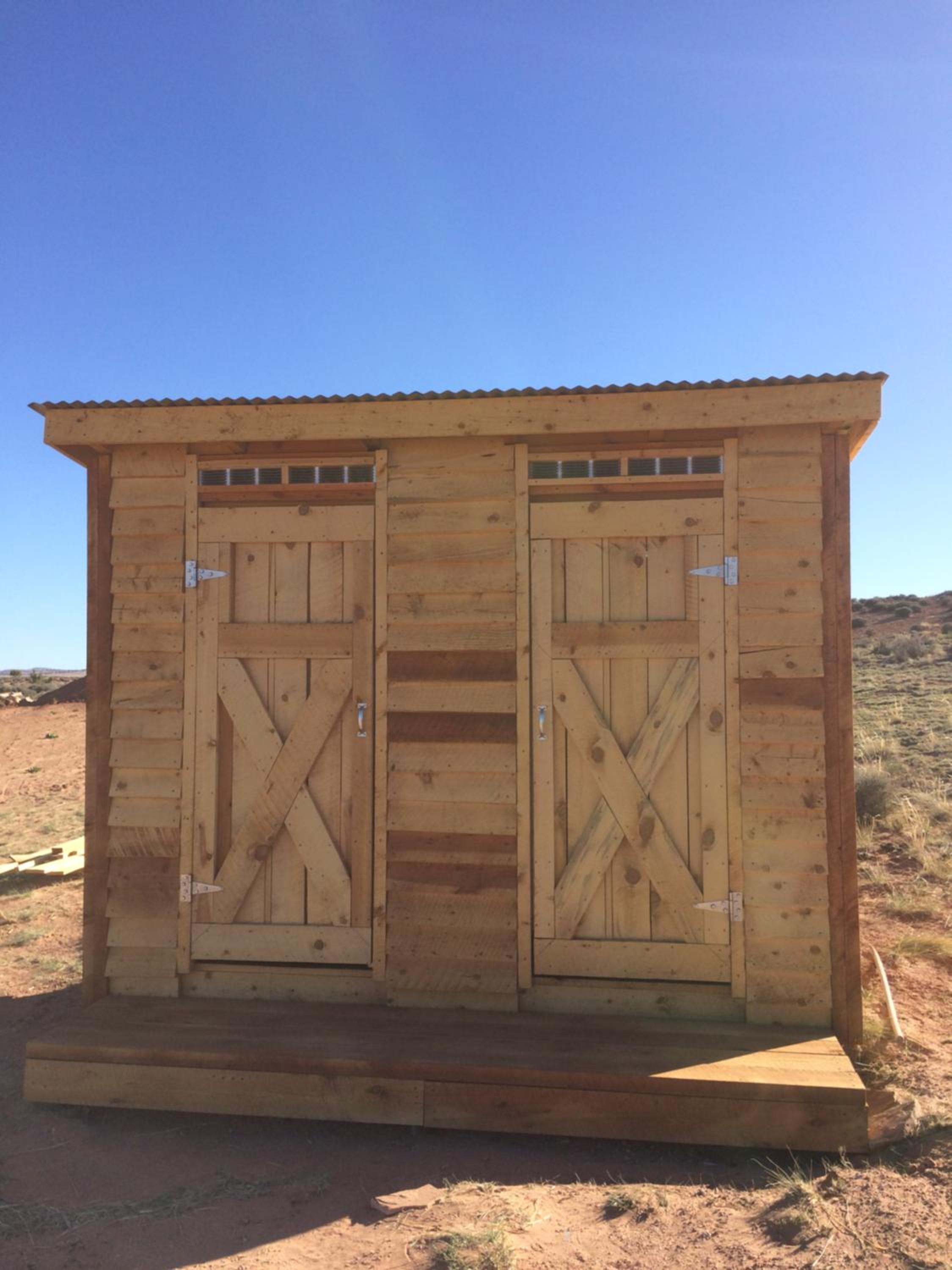Traditional Navajo Hogan (1) - Photo 28