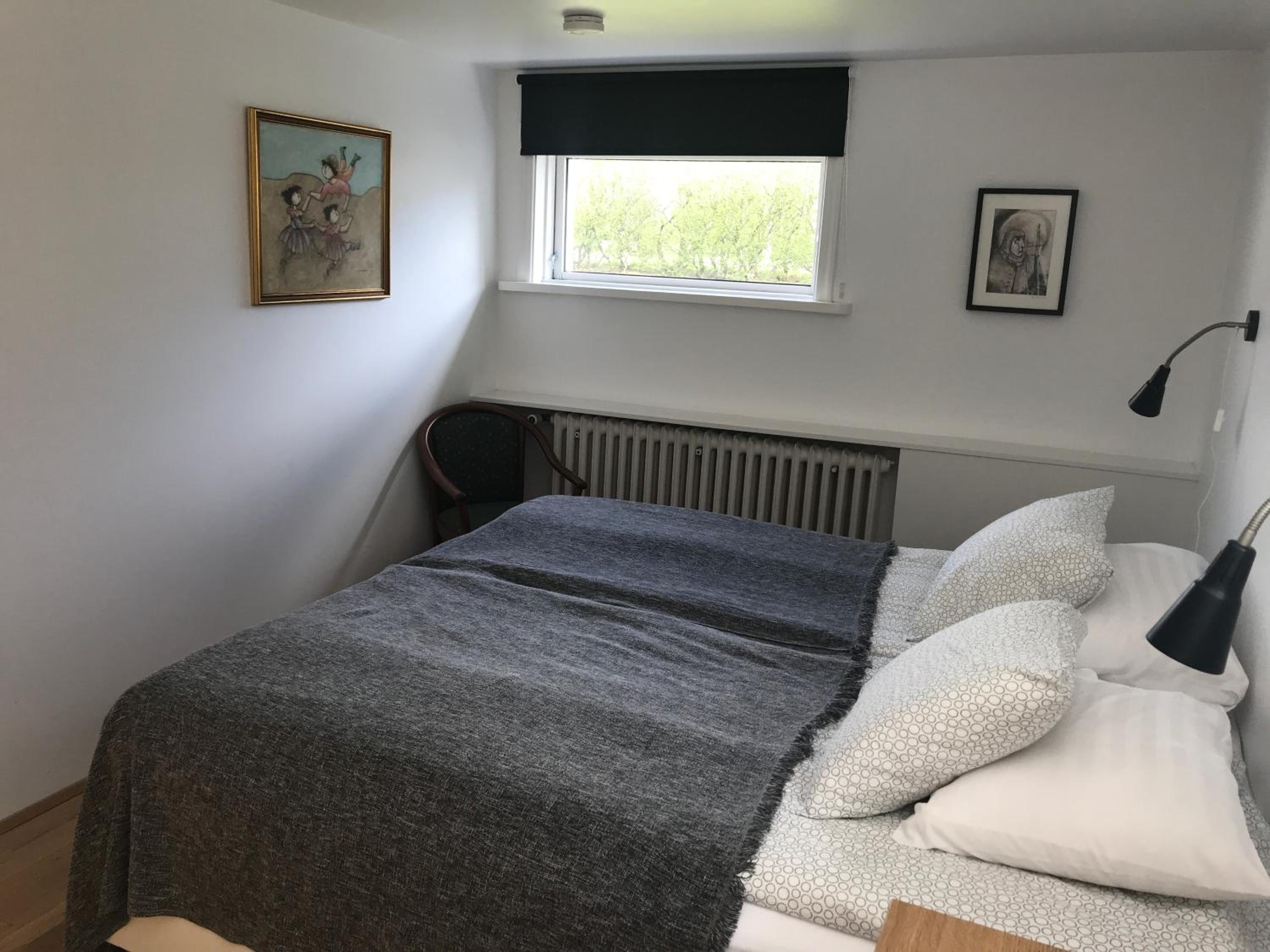 Double or Twin Room with Shared Bathroom photo 3