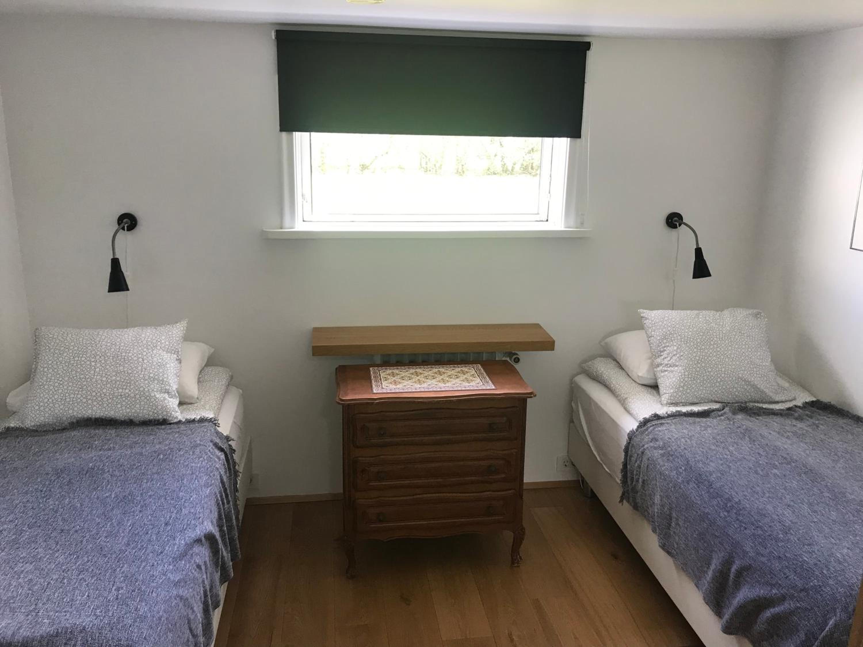 Standard Twin Room with Shared Bathroom photo 1
