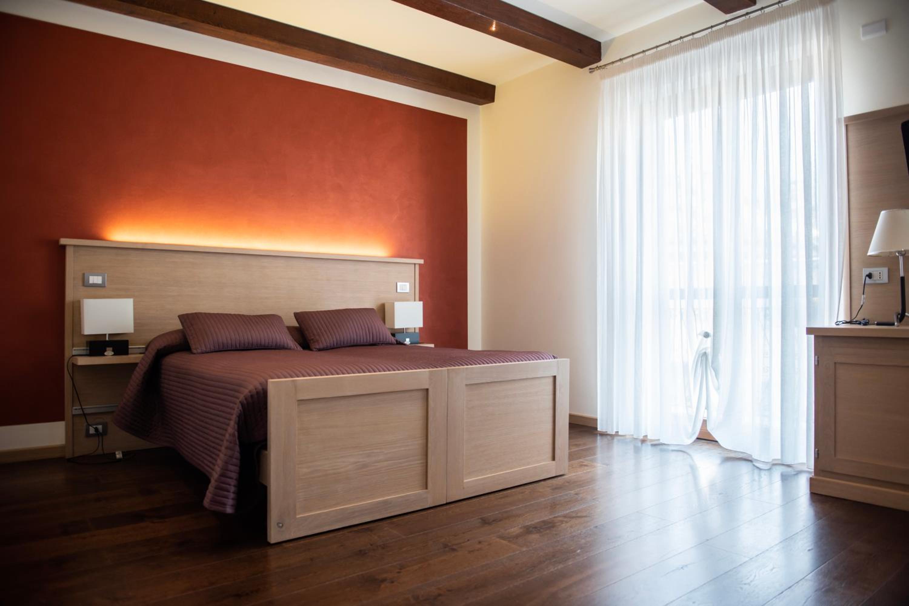 Double Room - Photo 4