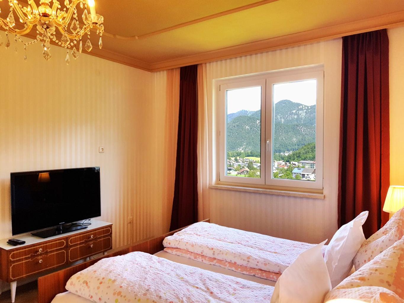 Suite with Mountain View photo 1