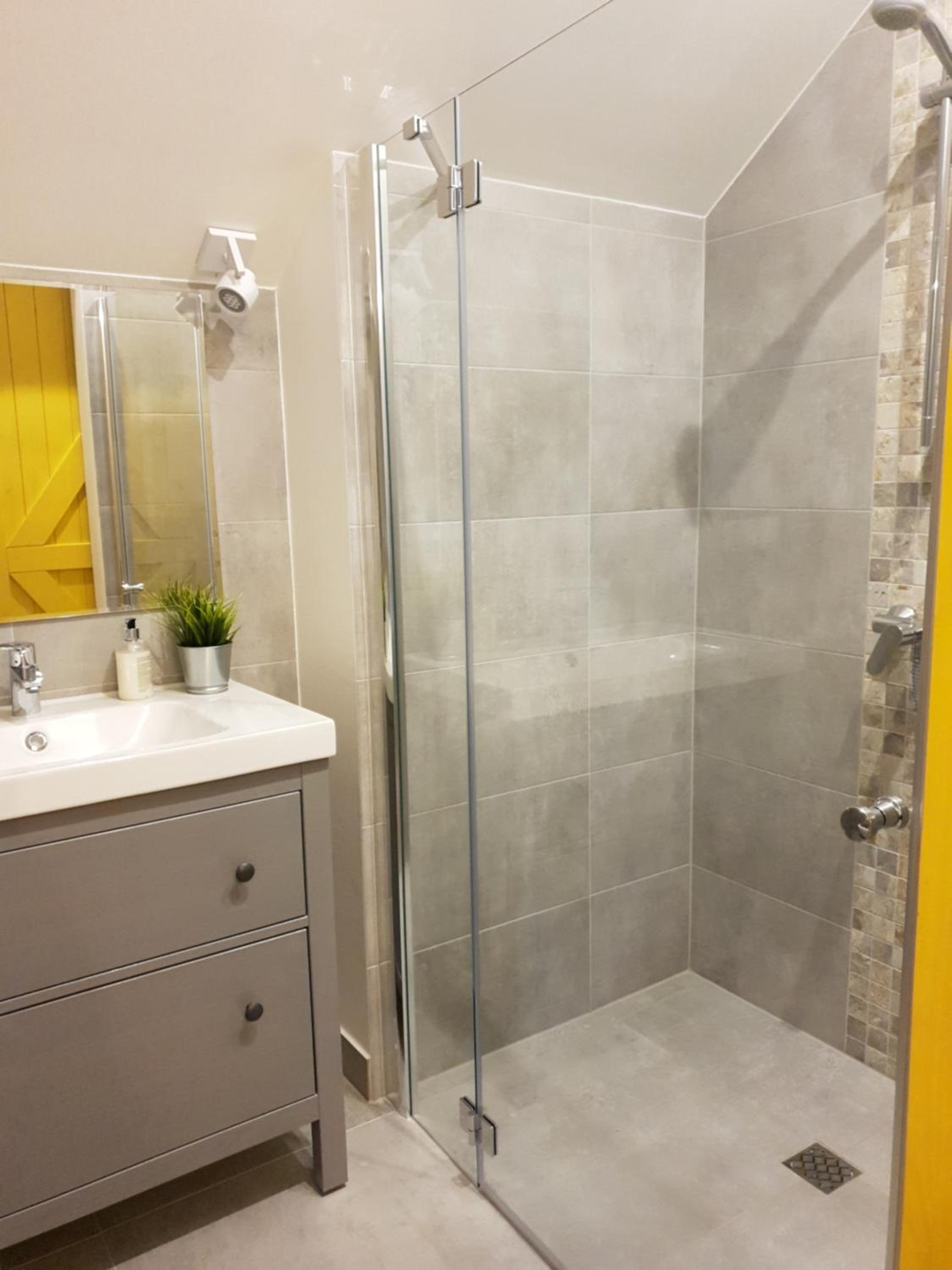 Deluxe Double or Twin Room photo 3