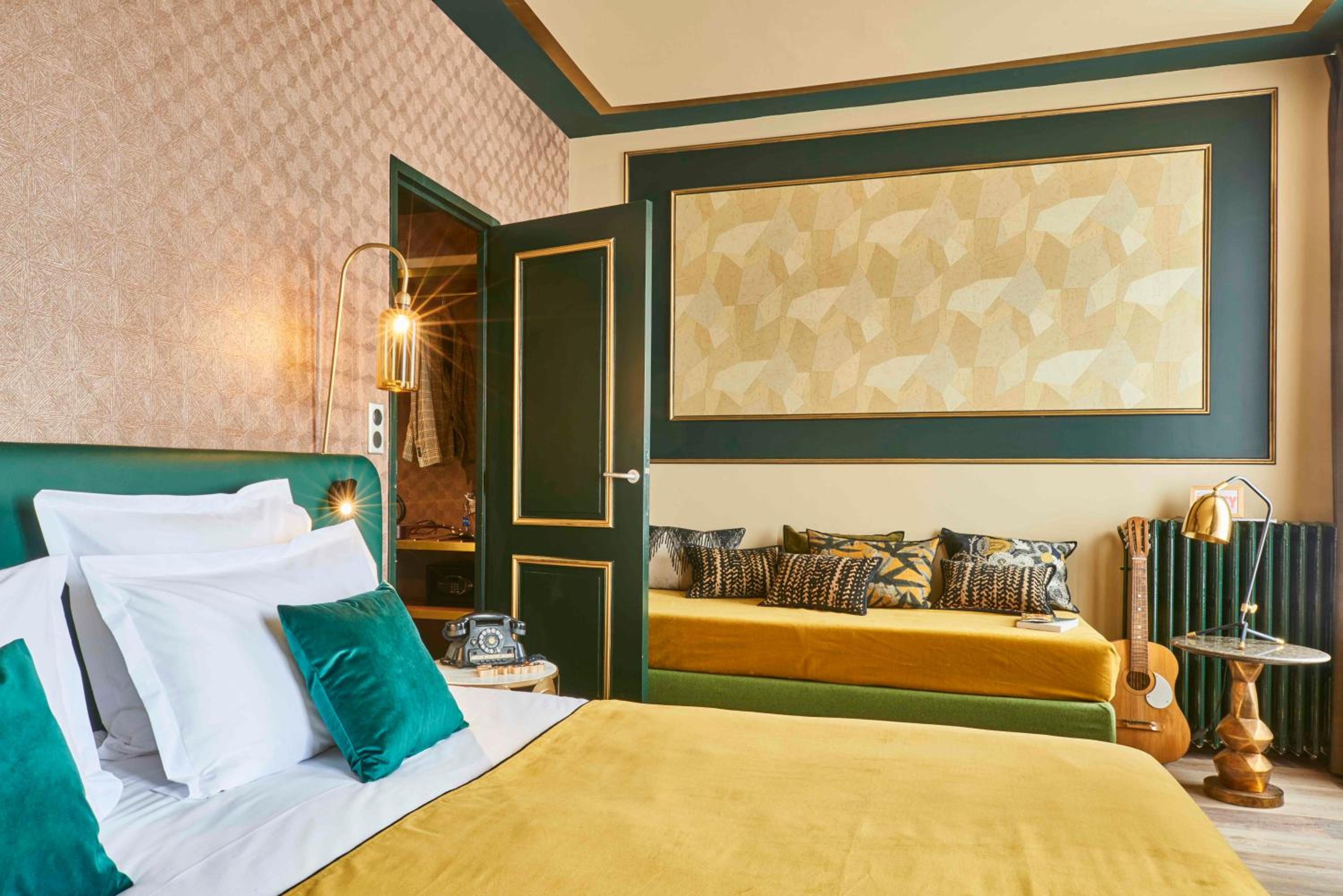 Premium Triple Room - Photo 2