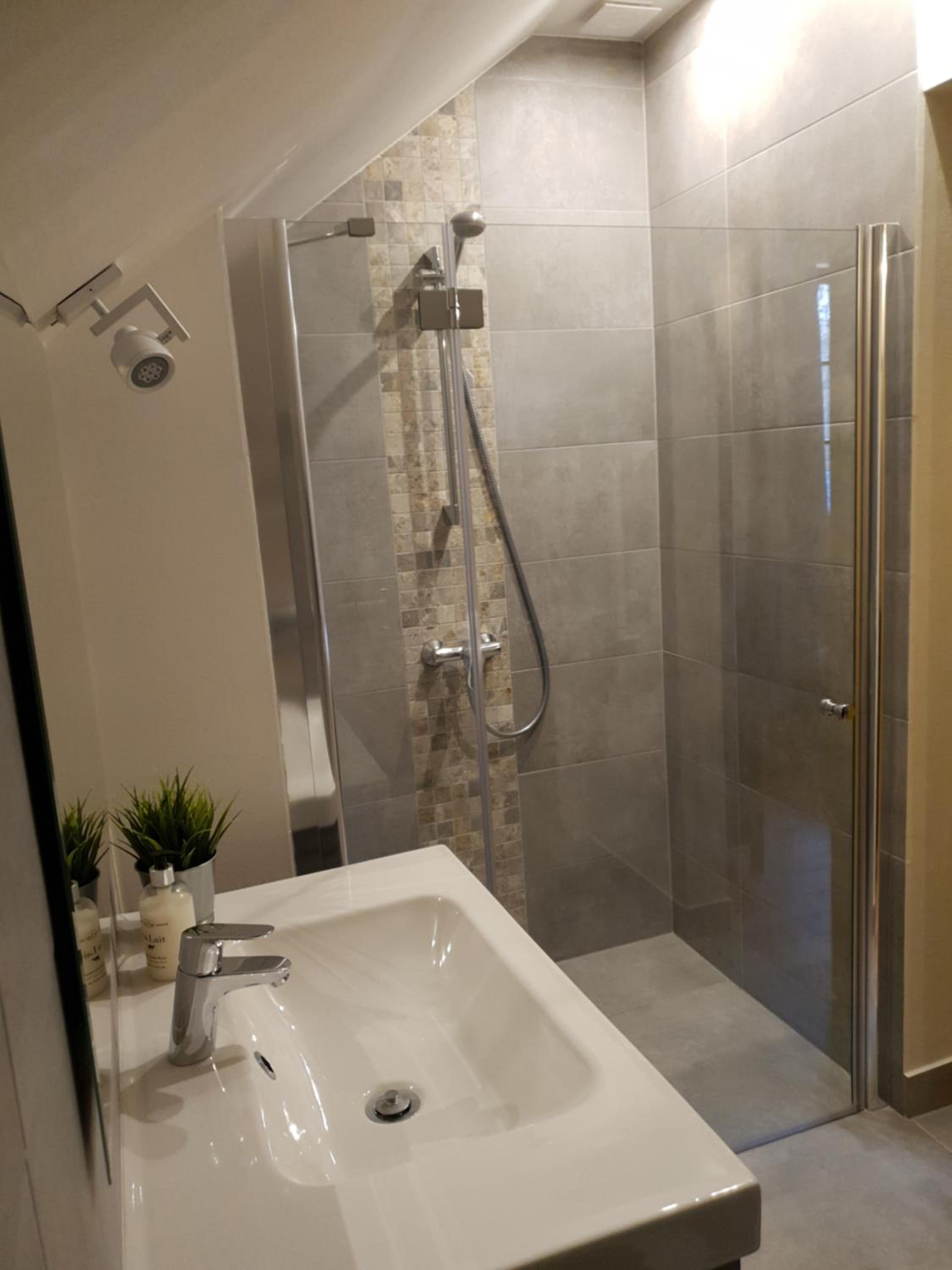 Deluxe Double or Twin Room photo 1