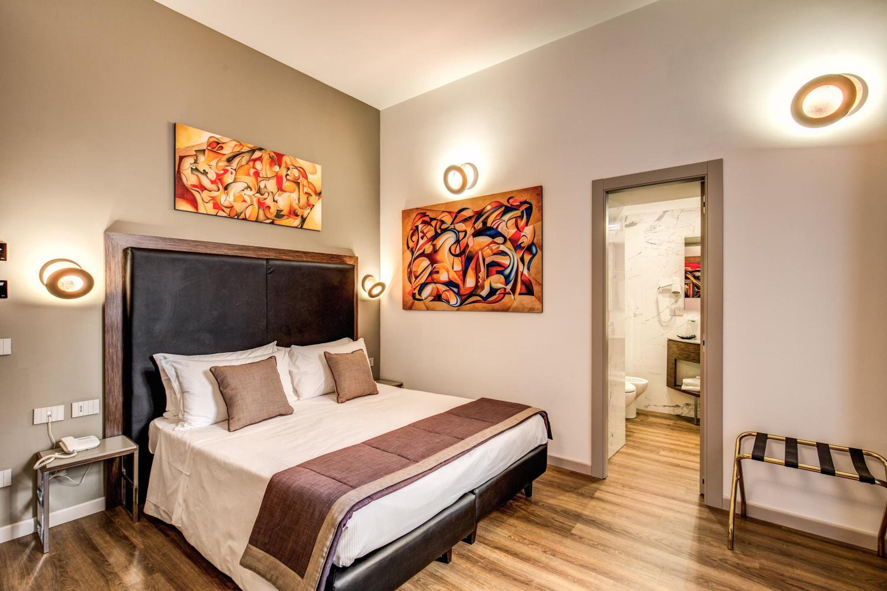 Superior Double or Twin Room photo 3