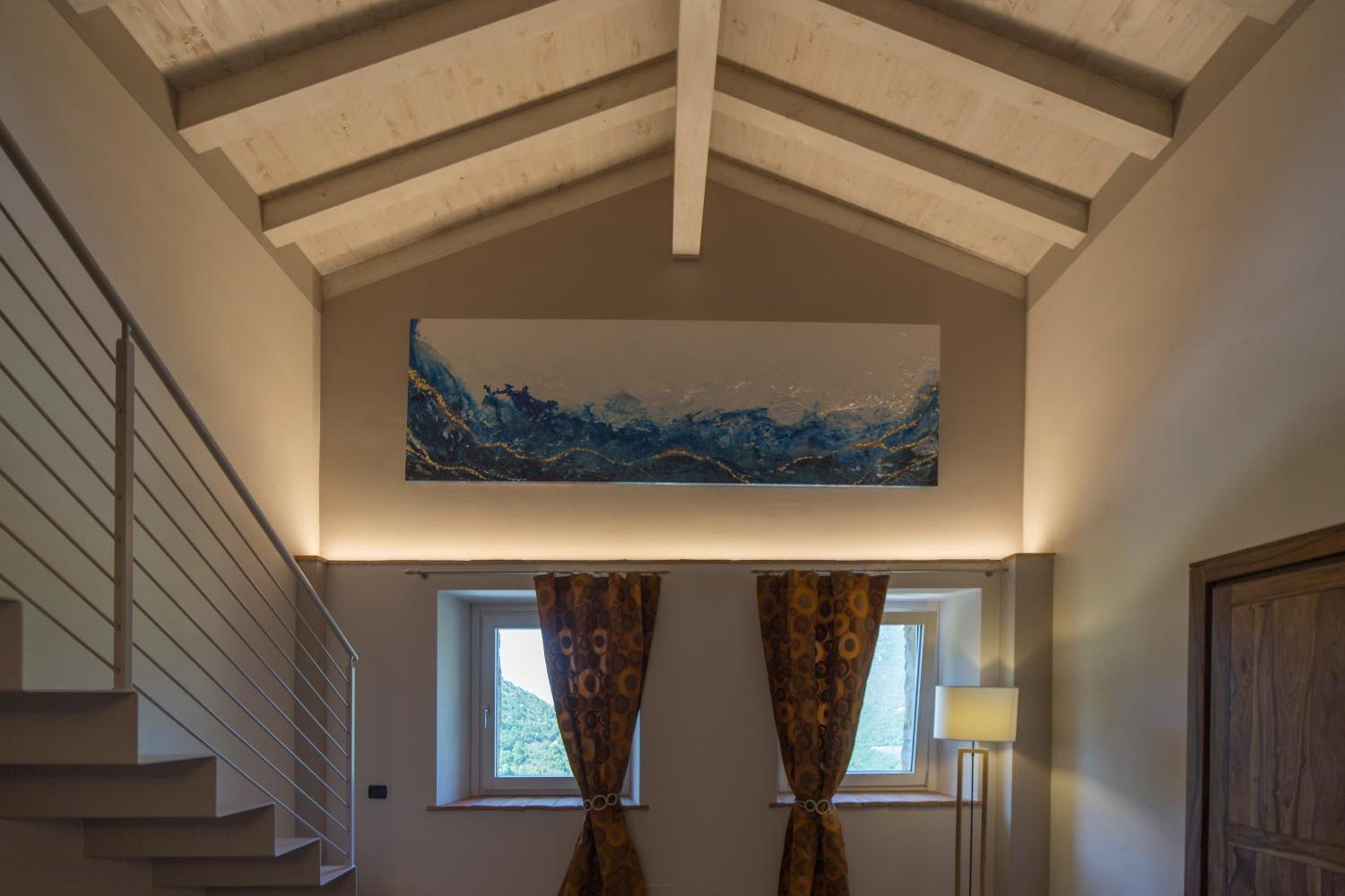 Suite with Mountain View photo 2