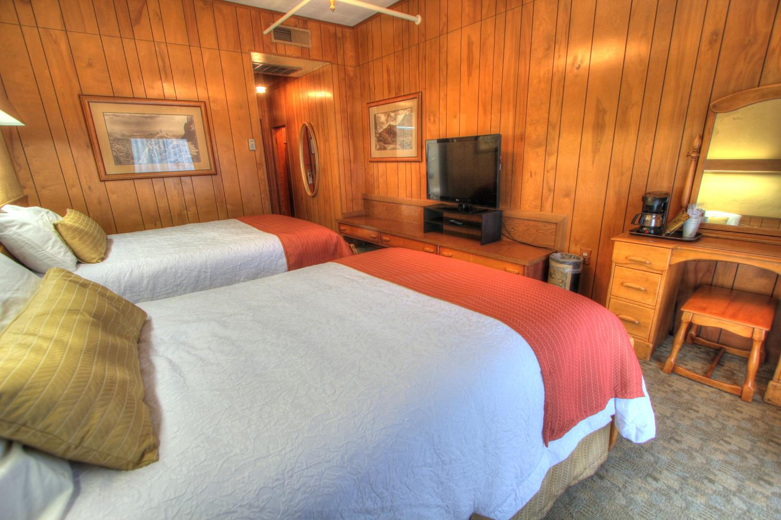 Standard Room, Two Double Beds