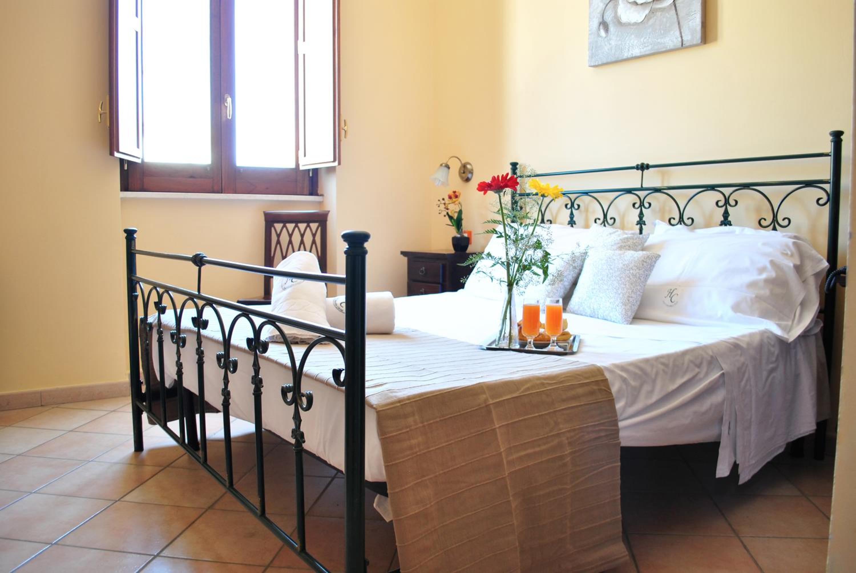 Double Room - Photo 4