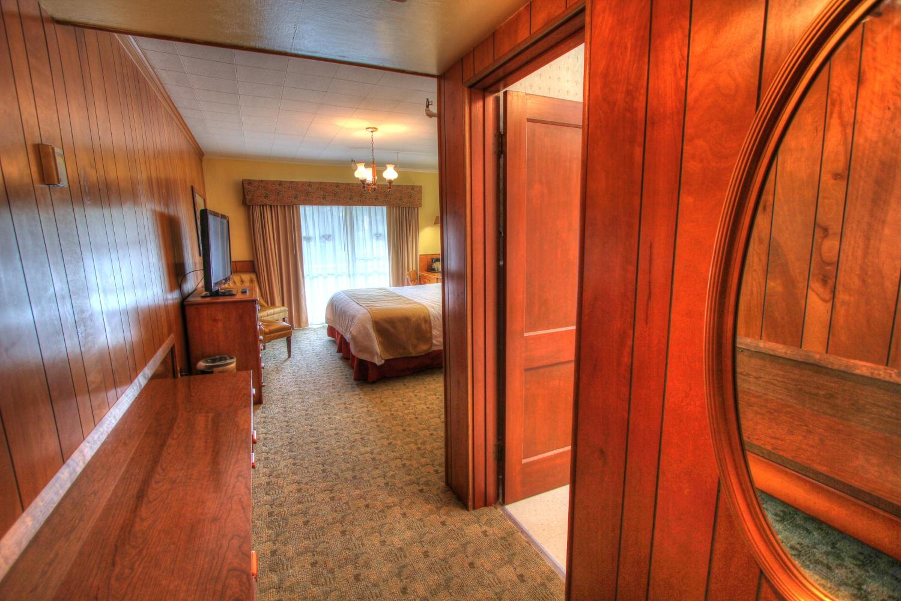 Standard room, 1 king bed w/ sofa bed