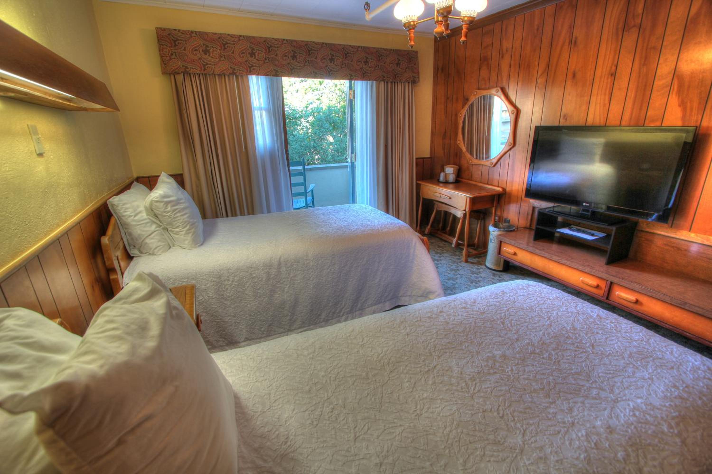 Standard Room, One Double Bed and One Twin Bed