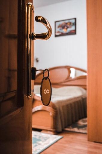 King Room with Balcony - Photo 3