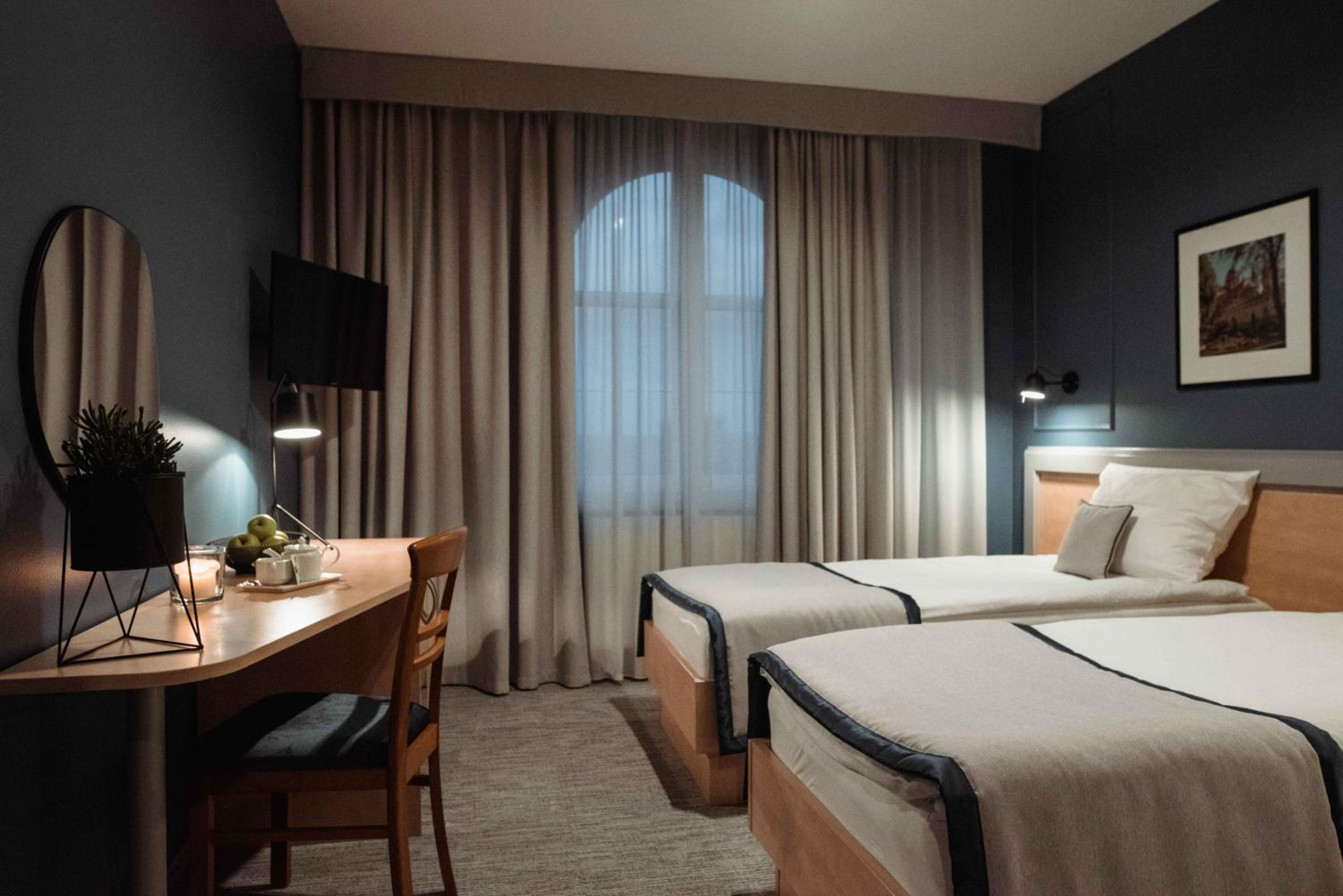Classic Twin Room - Photo 8