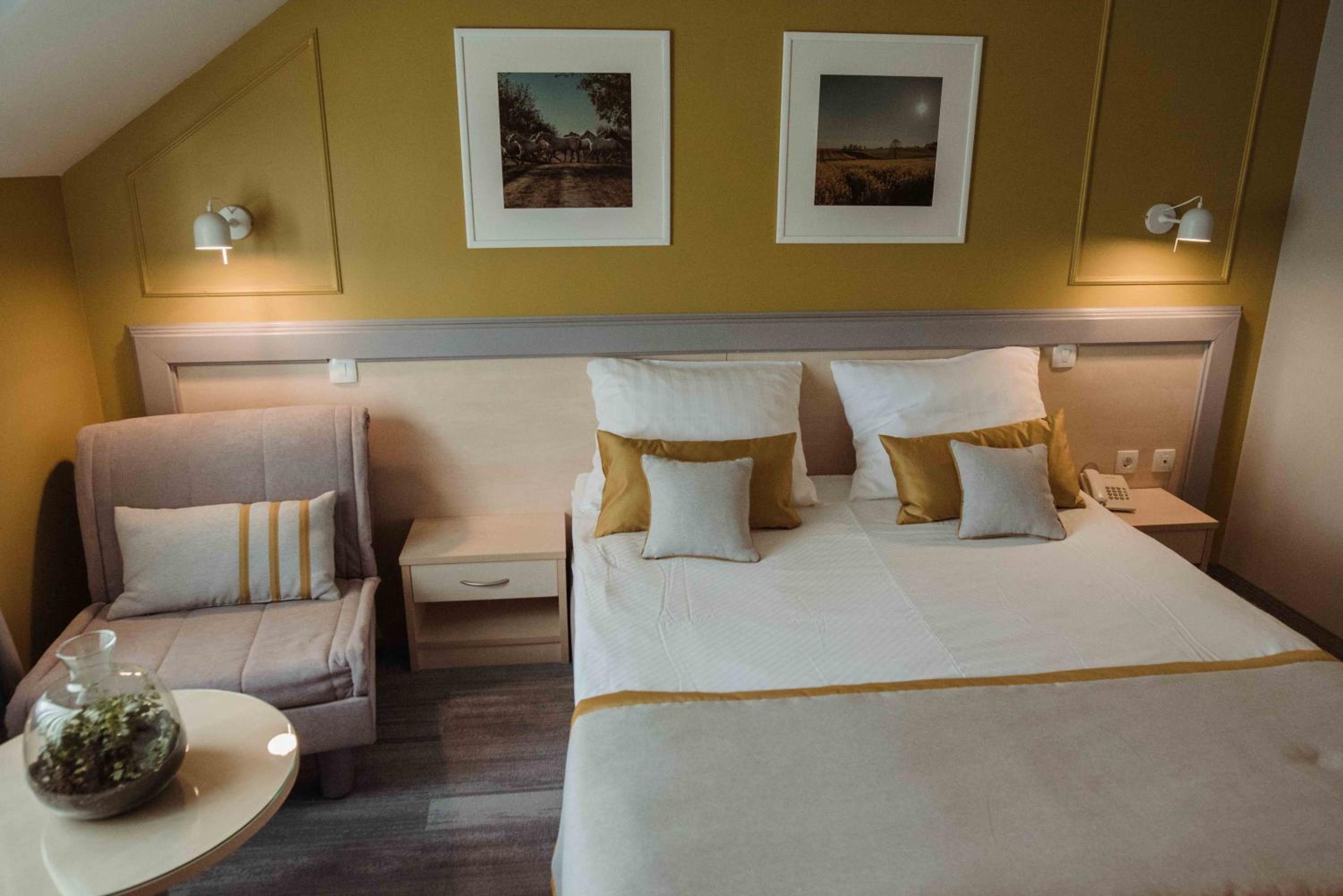 Business Double Room - Photo 2
