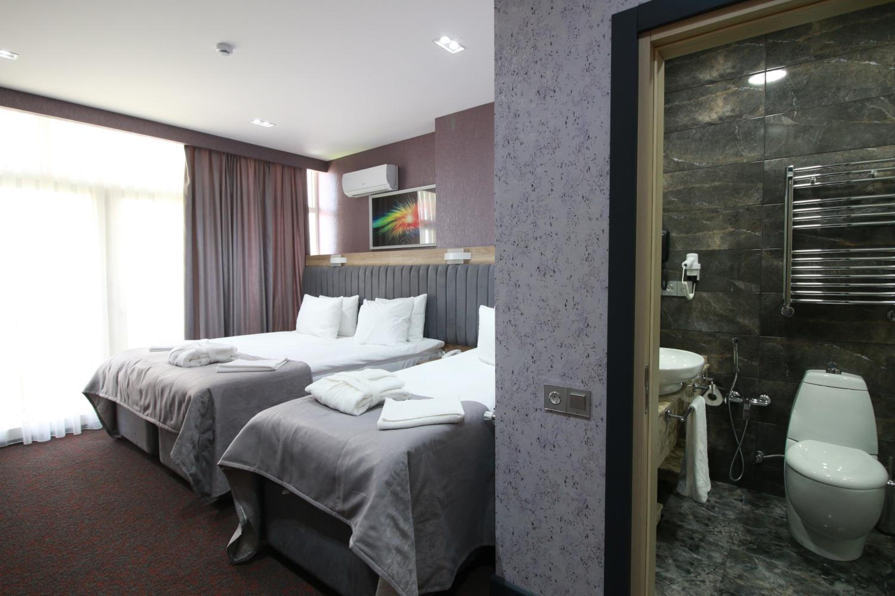 Superior Triple Room - Photo 1