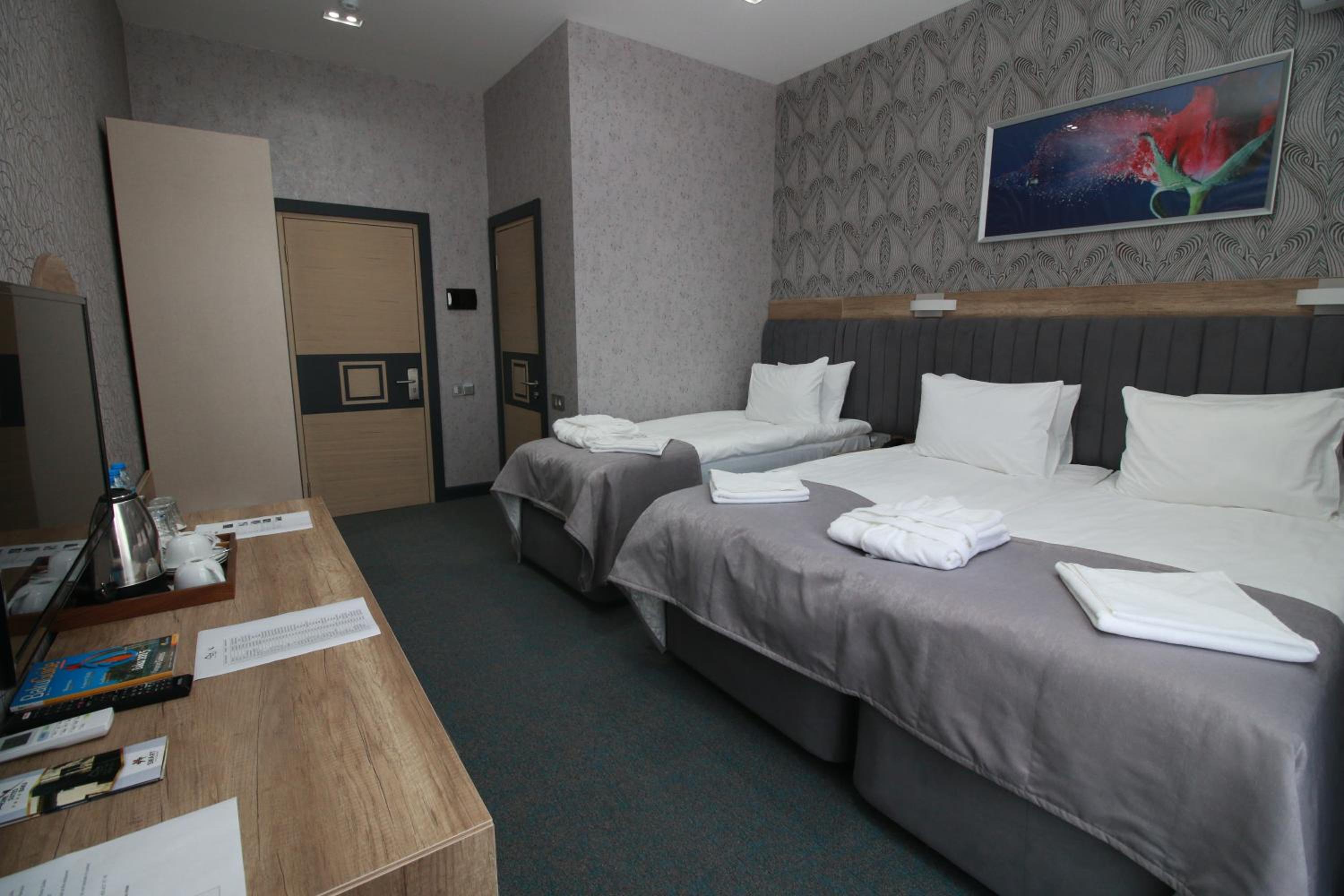 Superior Triple Room - Photo 21
