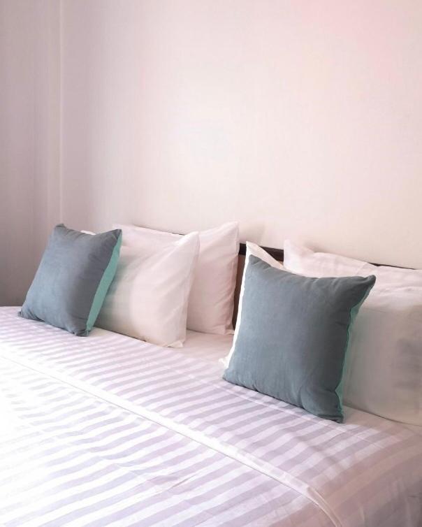 Deluxe King Room photo 1
