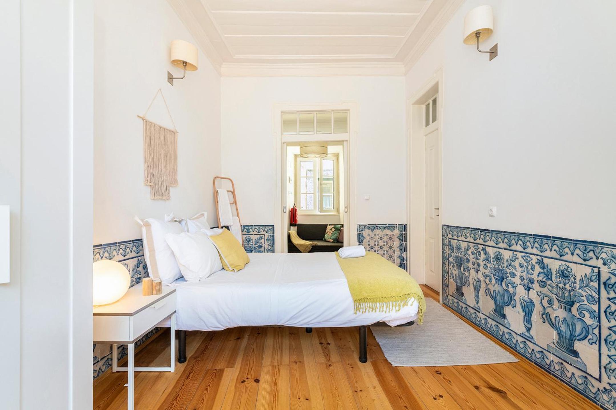Deluxe Two-Bedroom Apartment