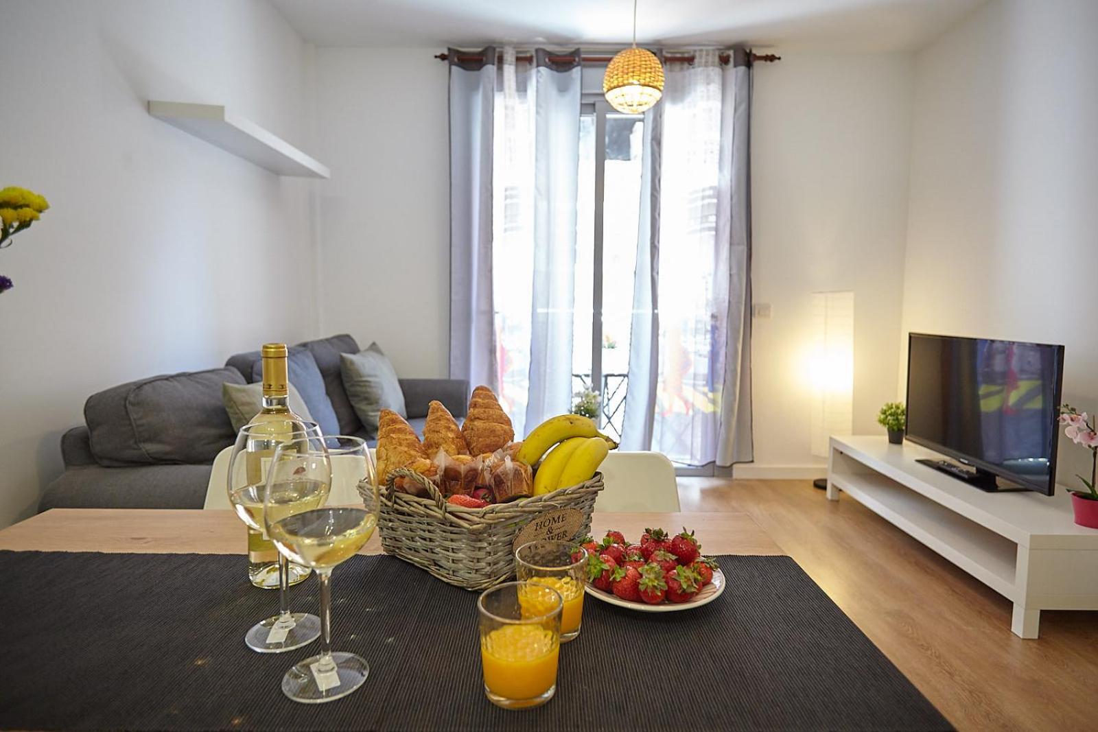 Three-Bedroom Apartment - Photo 23