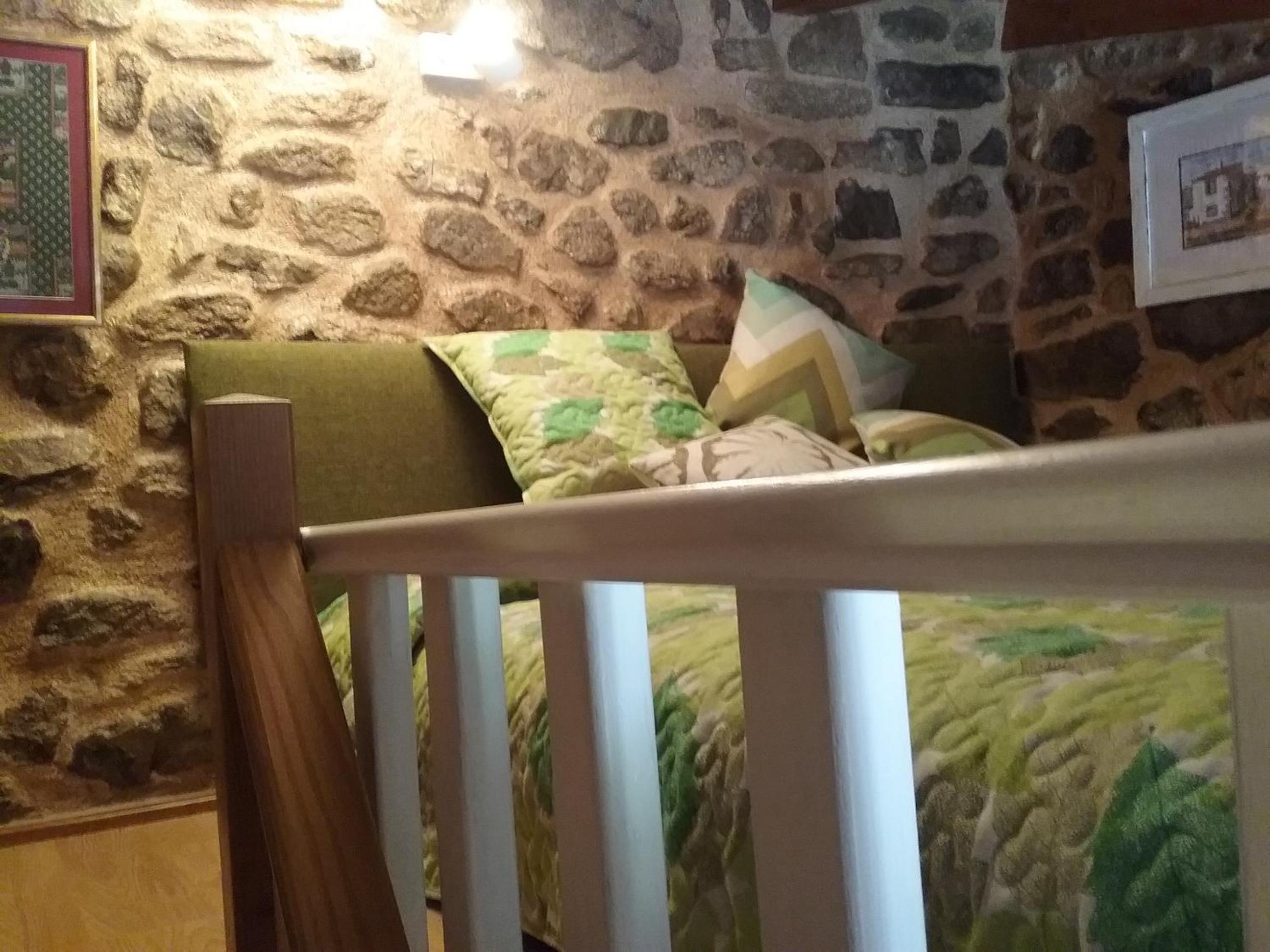 One-Bedroom House - Photo 10
