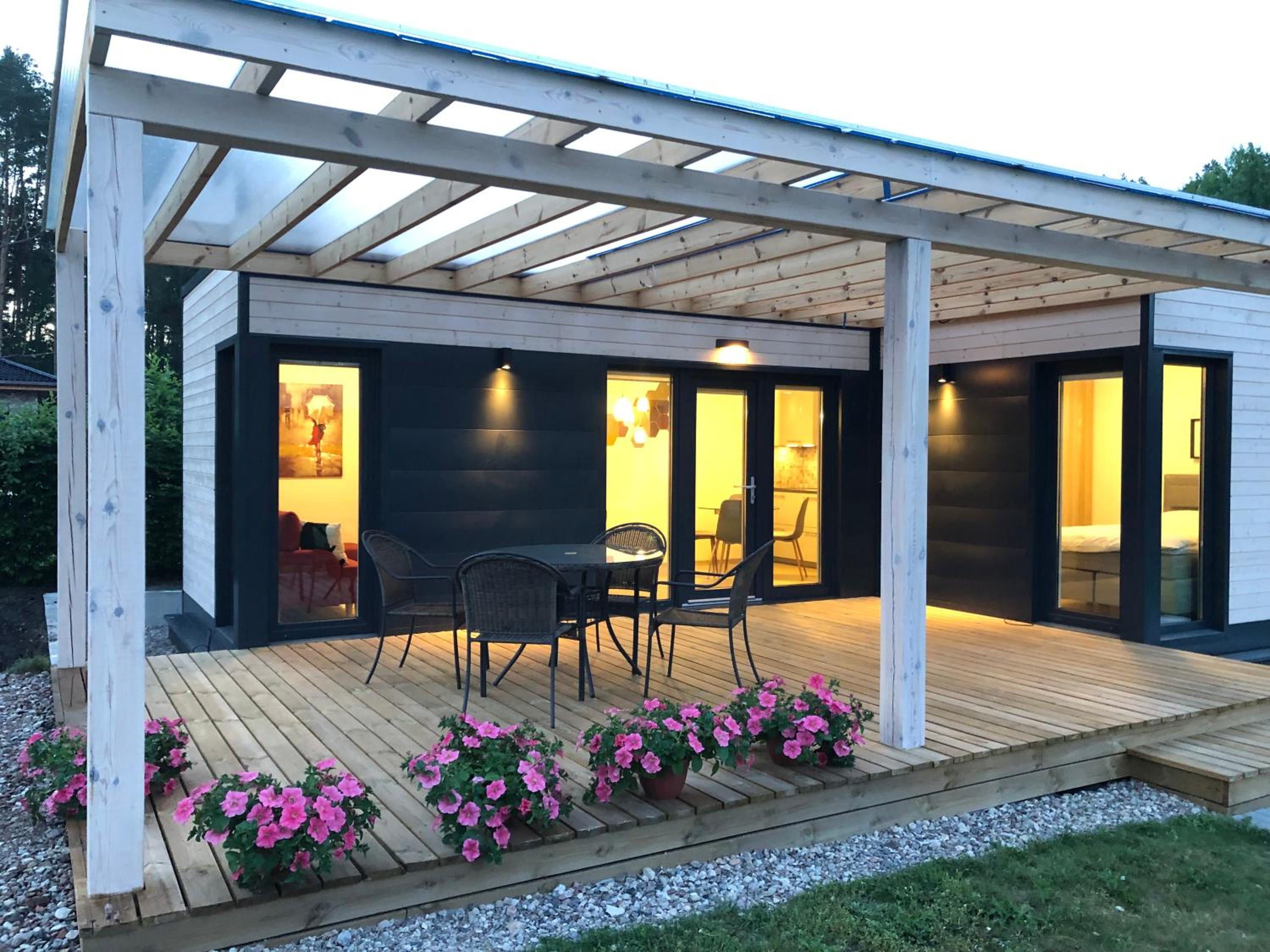 Two-Bedroom House - Photo 3
