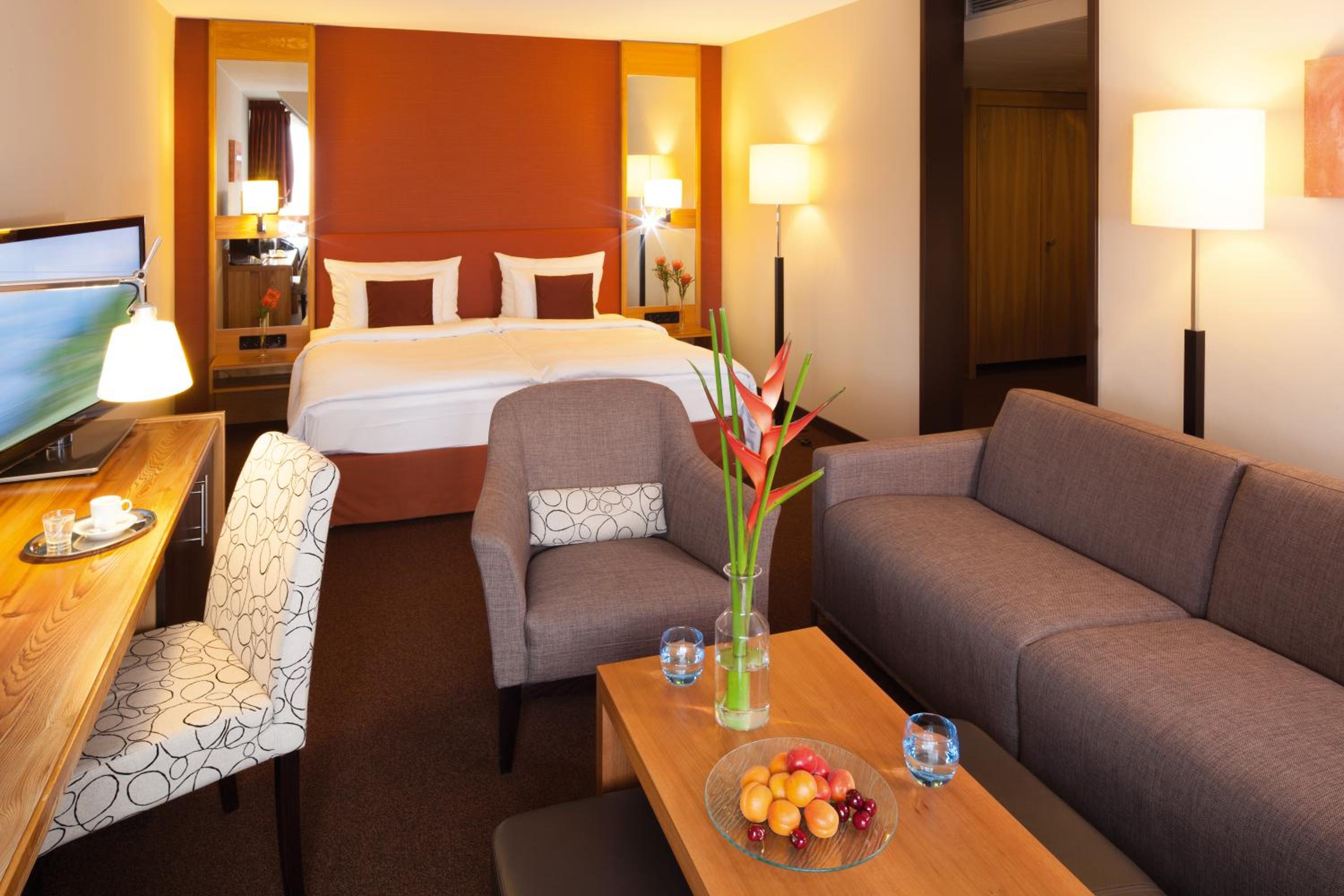 Premium King Room 200x200 - Photo 3