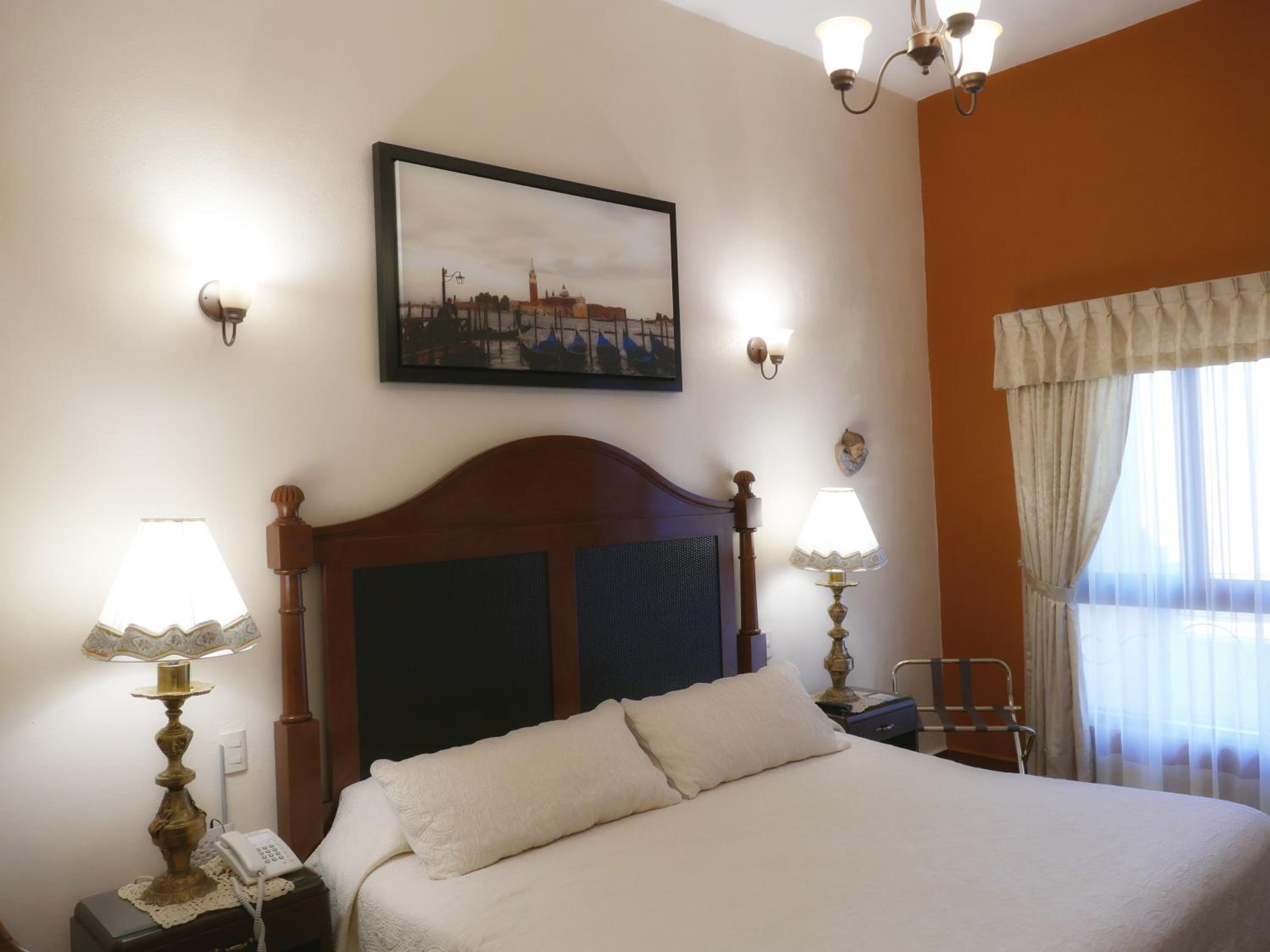 King Suite - Photo 11