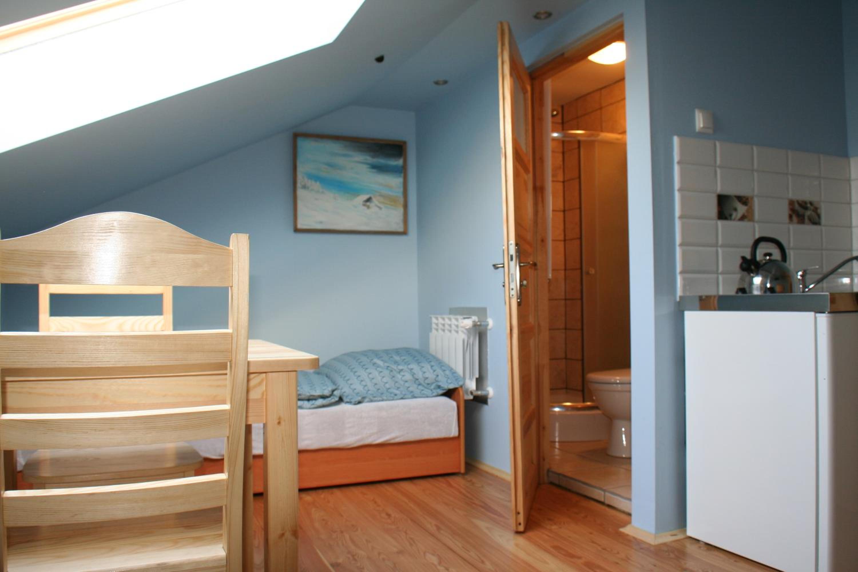 Studio Apartment - Photo 7