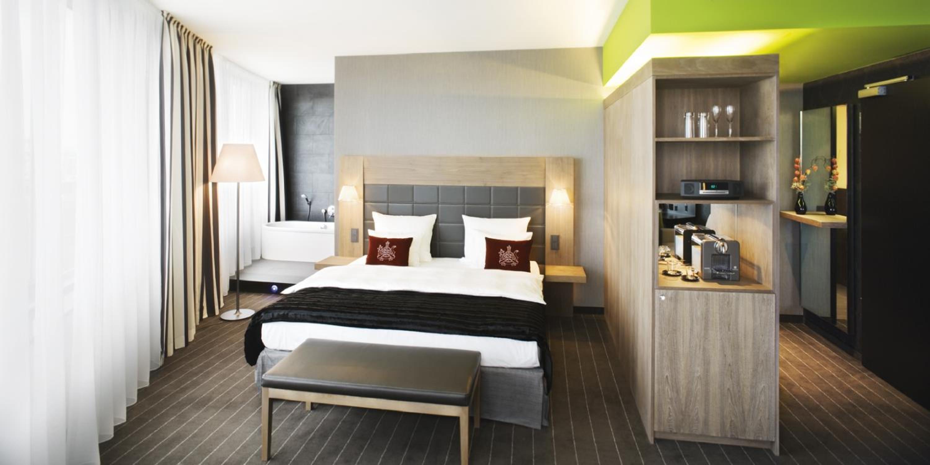 Junior King Suite - Photo 5