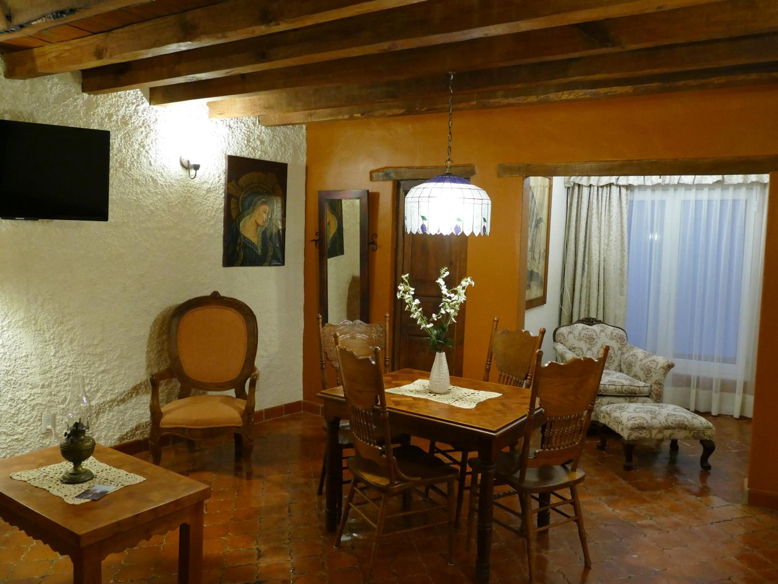 Two-Bedroom Suite - Photo 9