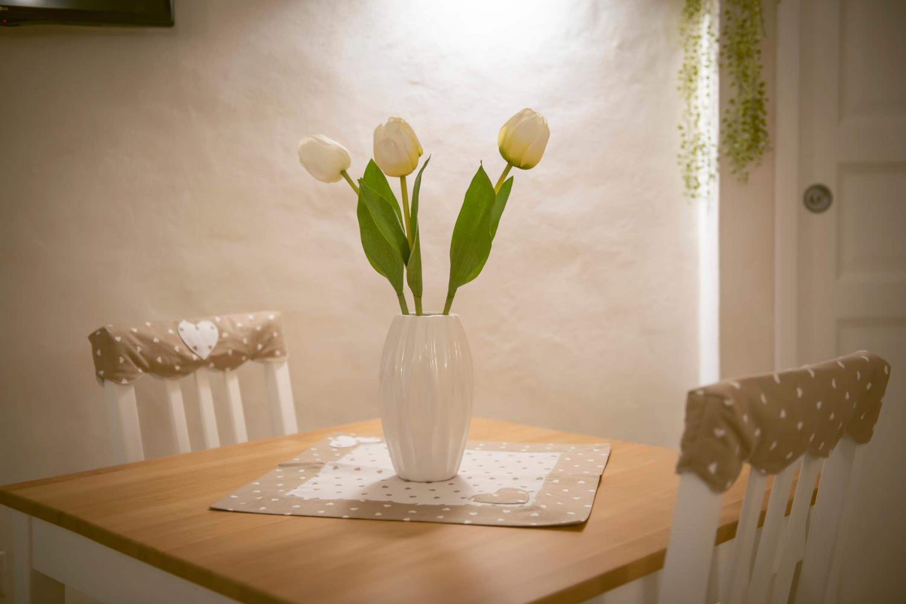 One-Bedroom House - Photo 16