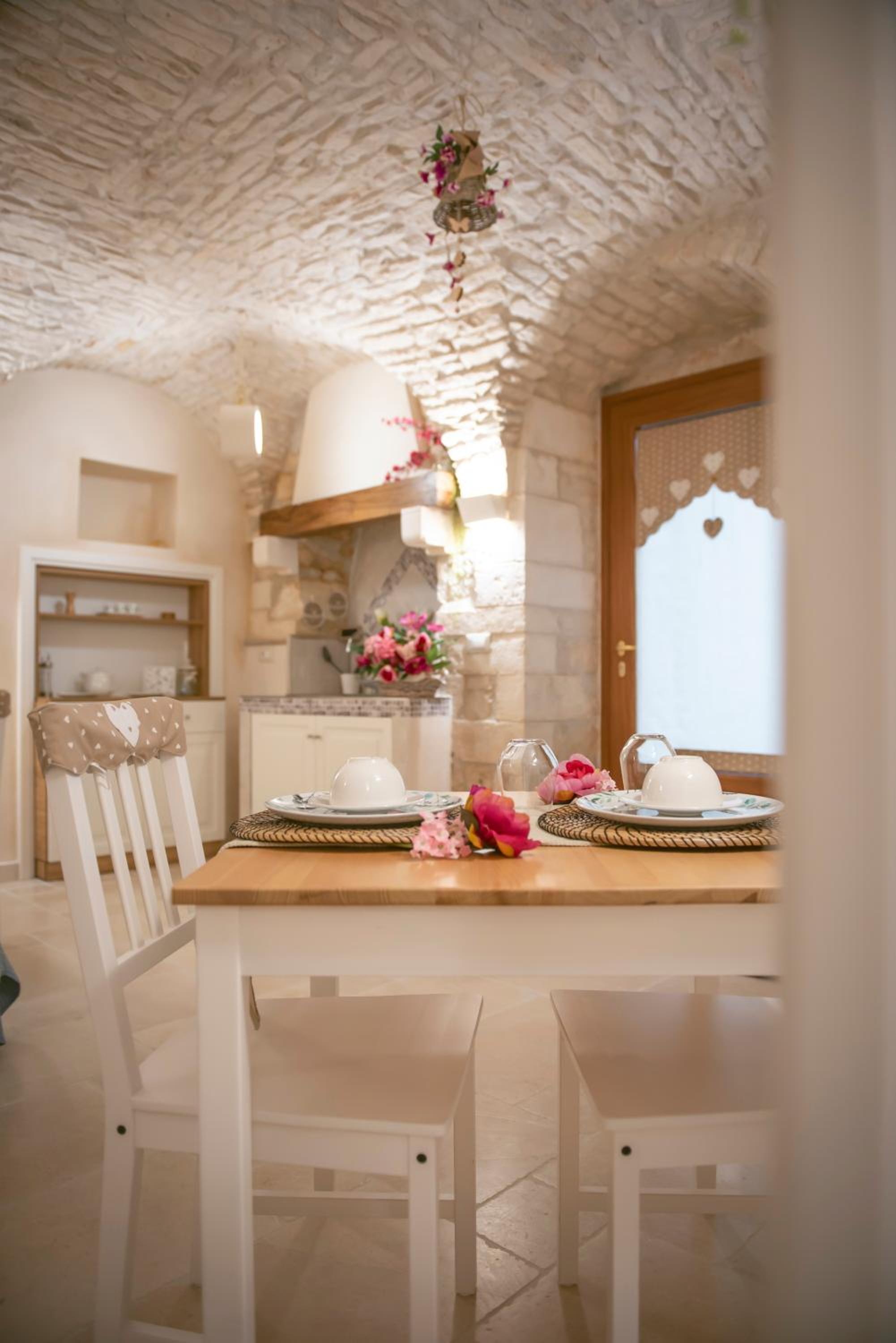 One-Bedroom House - Photo 33