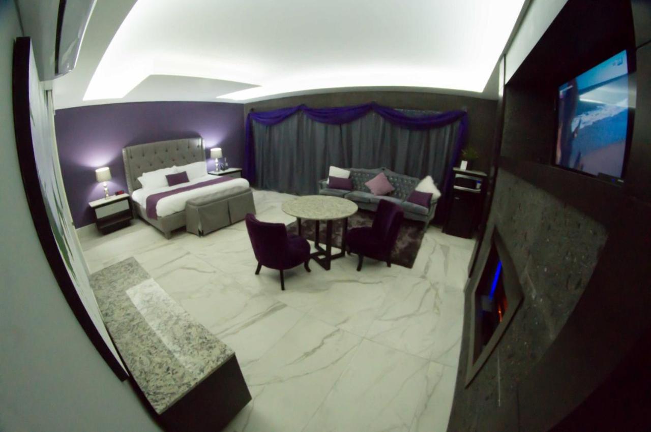 Deluxe Suite photo 3