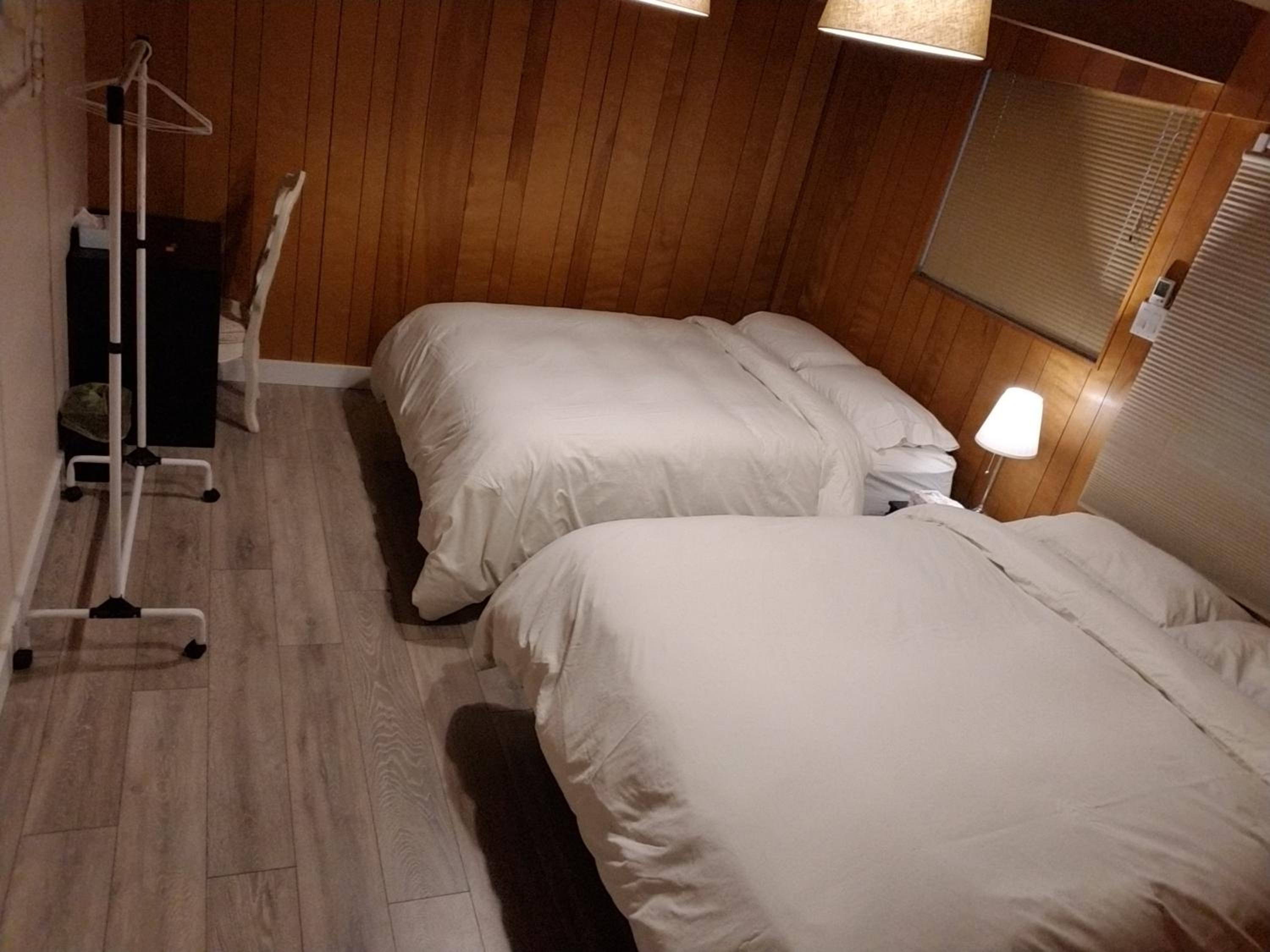 Deluxe Queen Room with Two Queen Beds photo 2