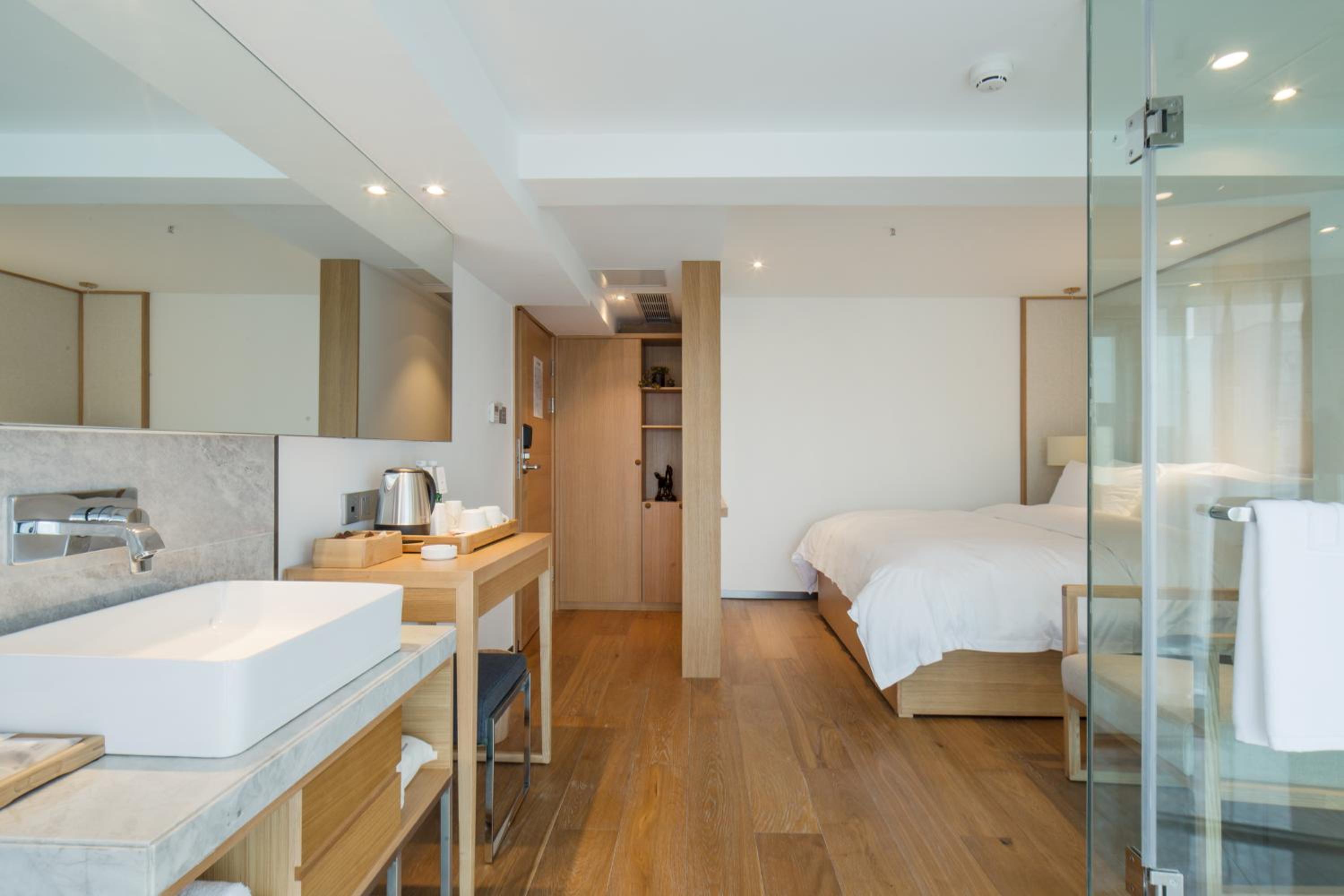 Double Room with Private Bathroom photo 3
