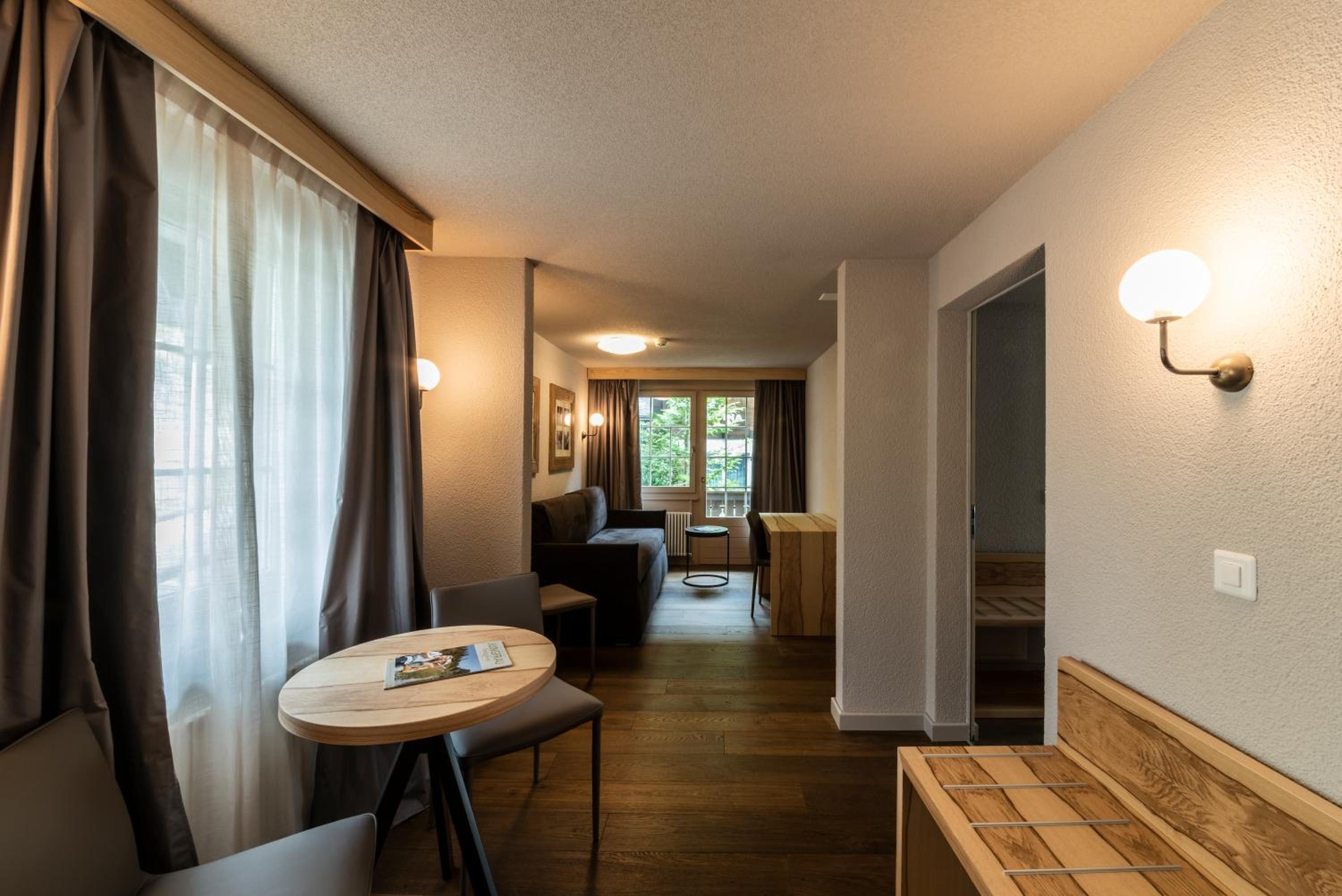 Junior Suite with Mountain View photo 2
