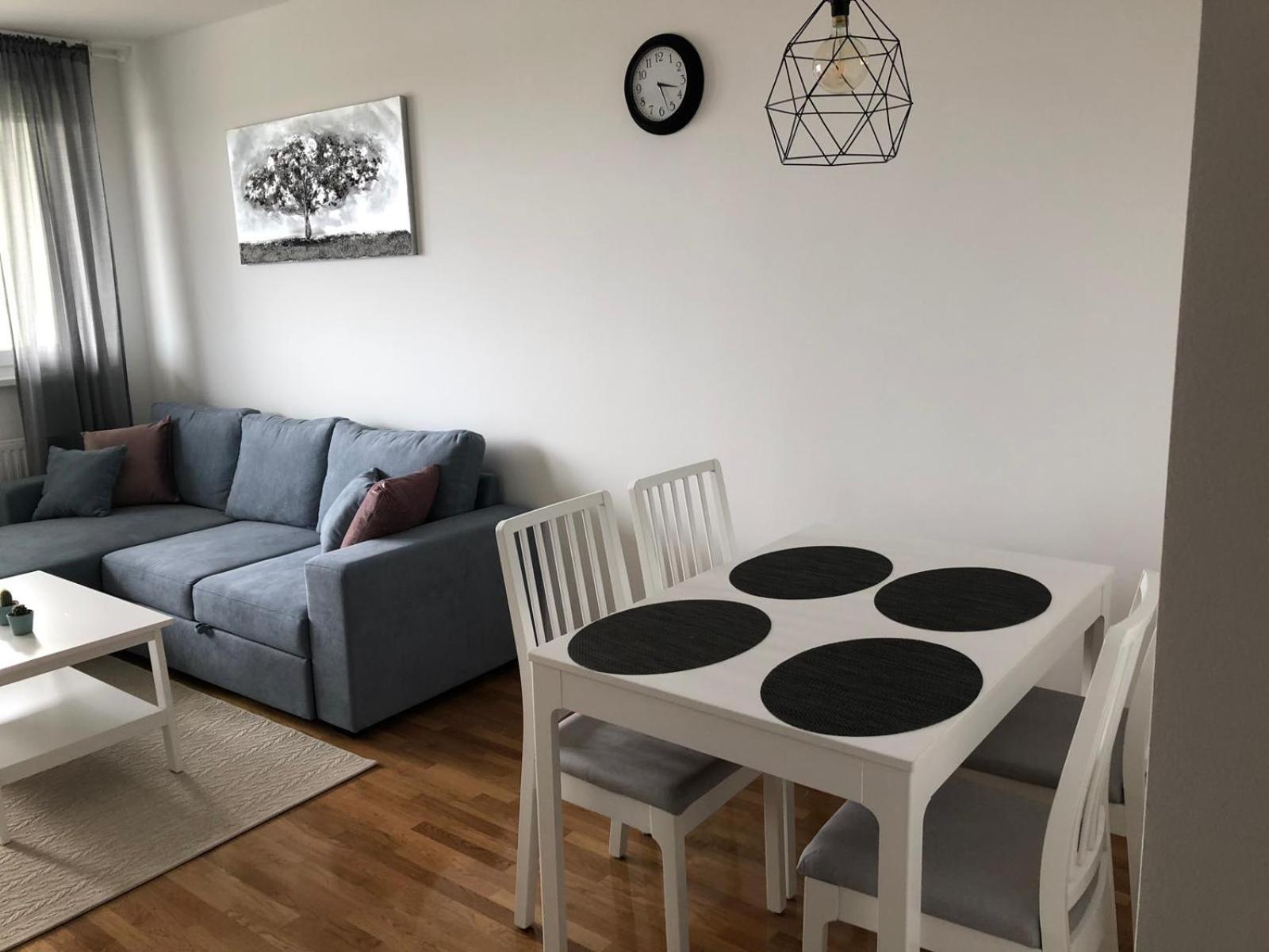 One-Bedroom Apartment - Photo 5