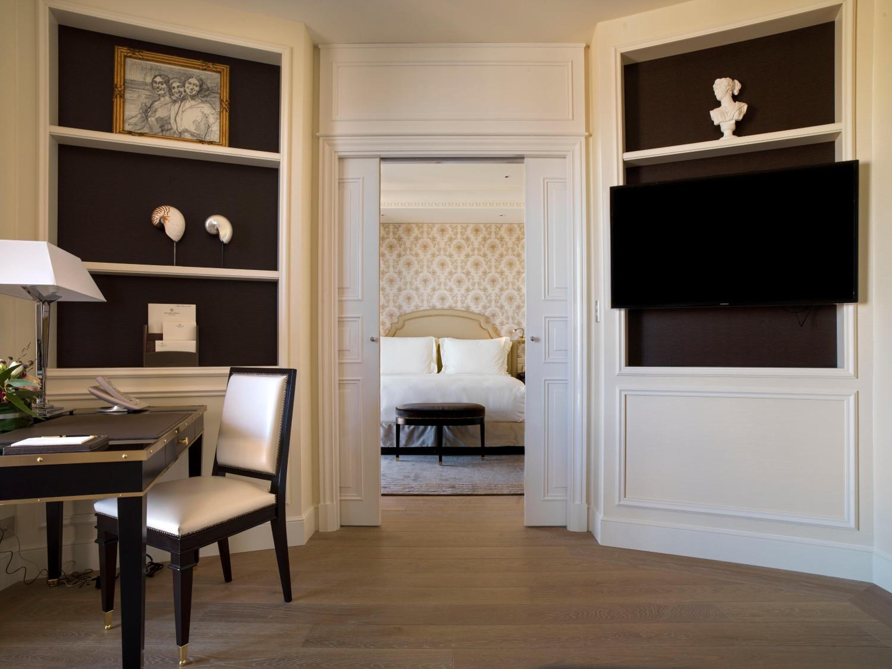 Premium Suite (Non Smoking)