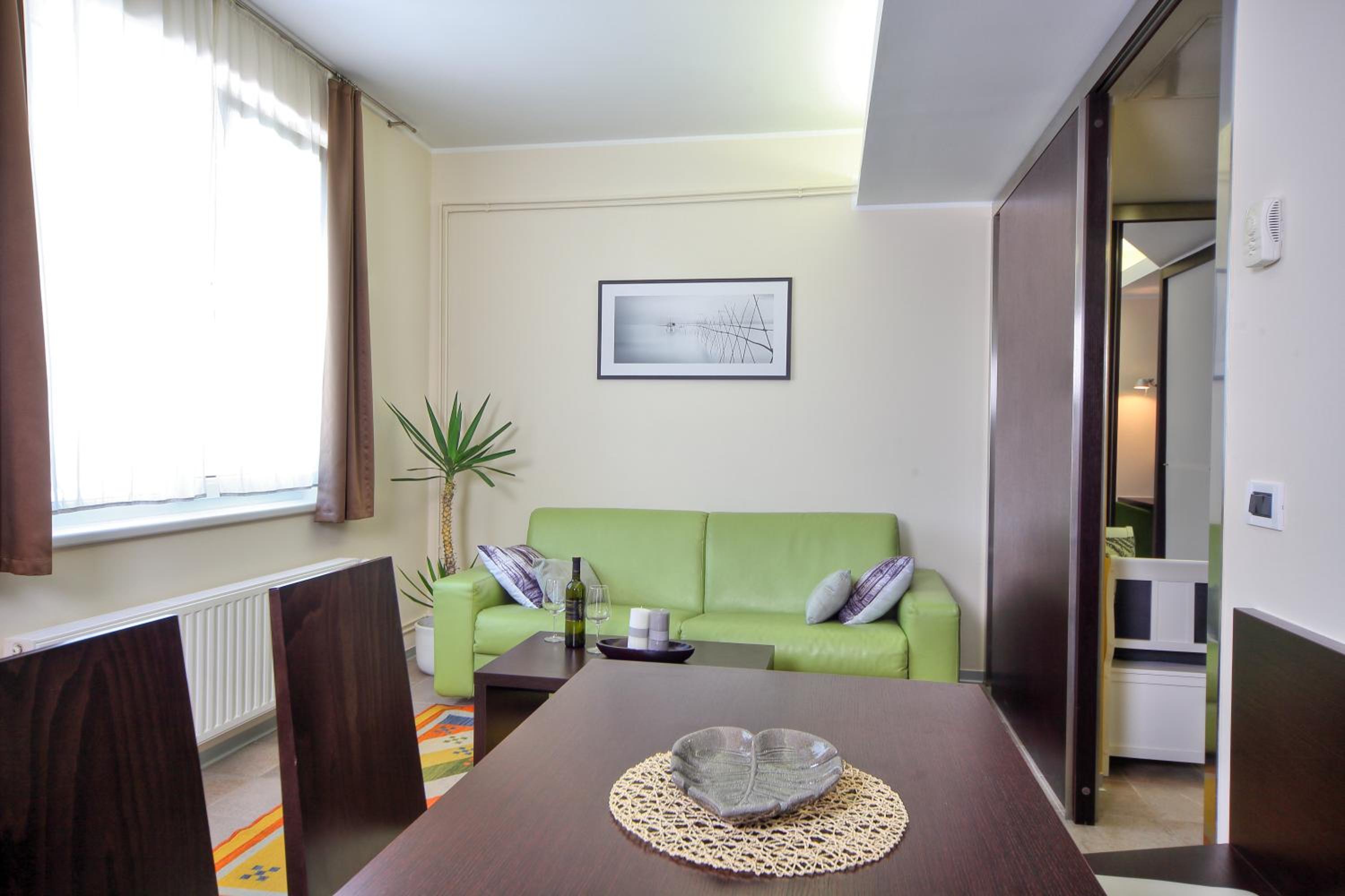Apartment photo 1
