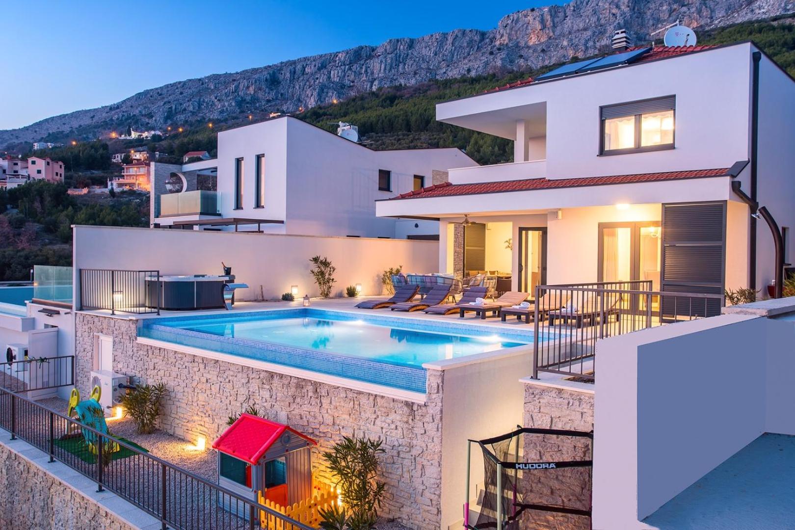 Villa with Sea View photo 2