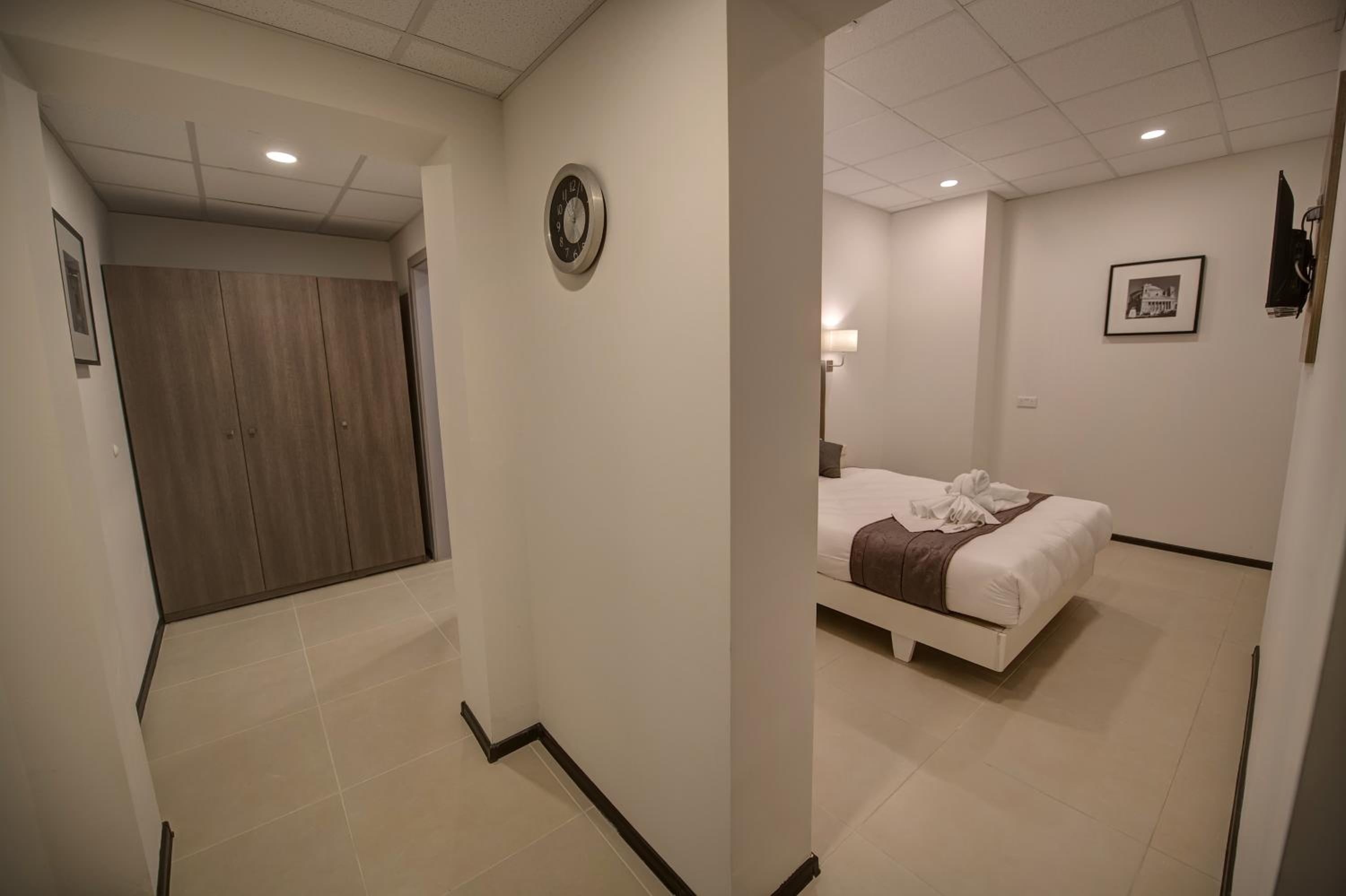 Family Room with Terrace - Photo 13
