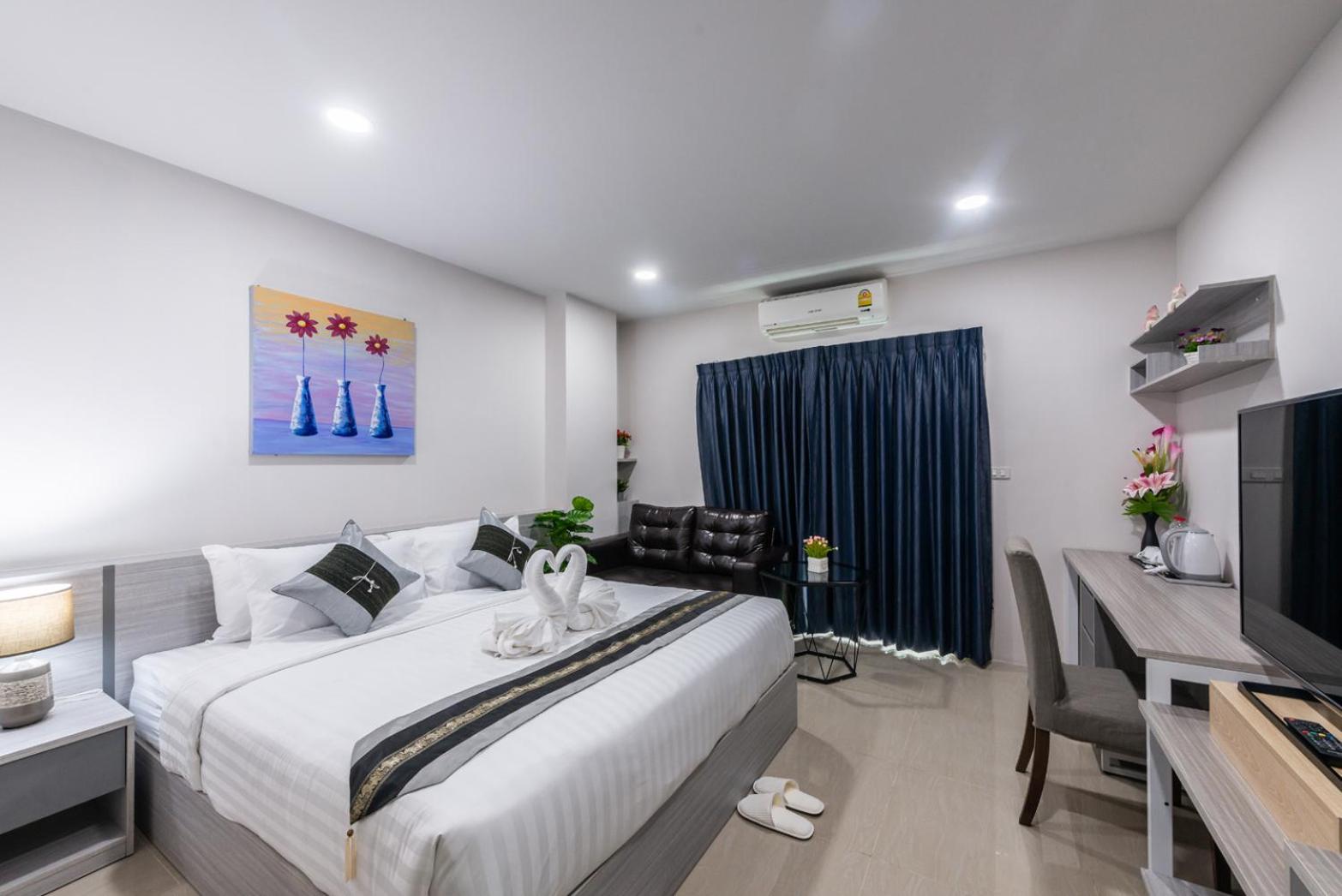 Deluxe Room - Photo 4