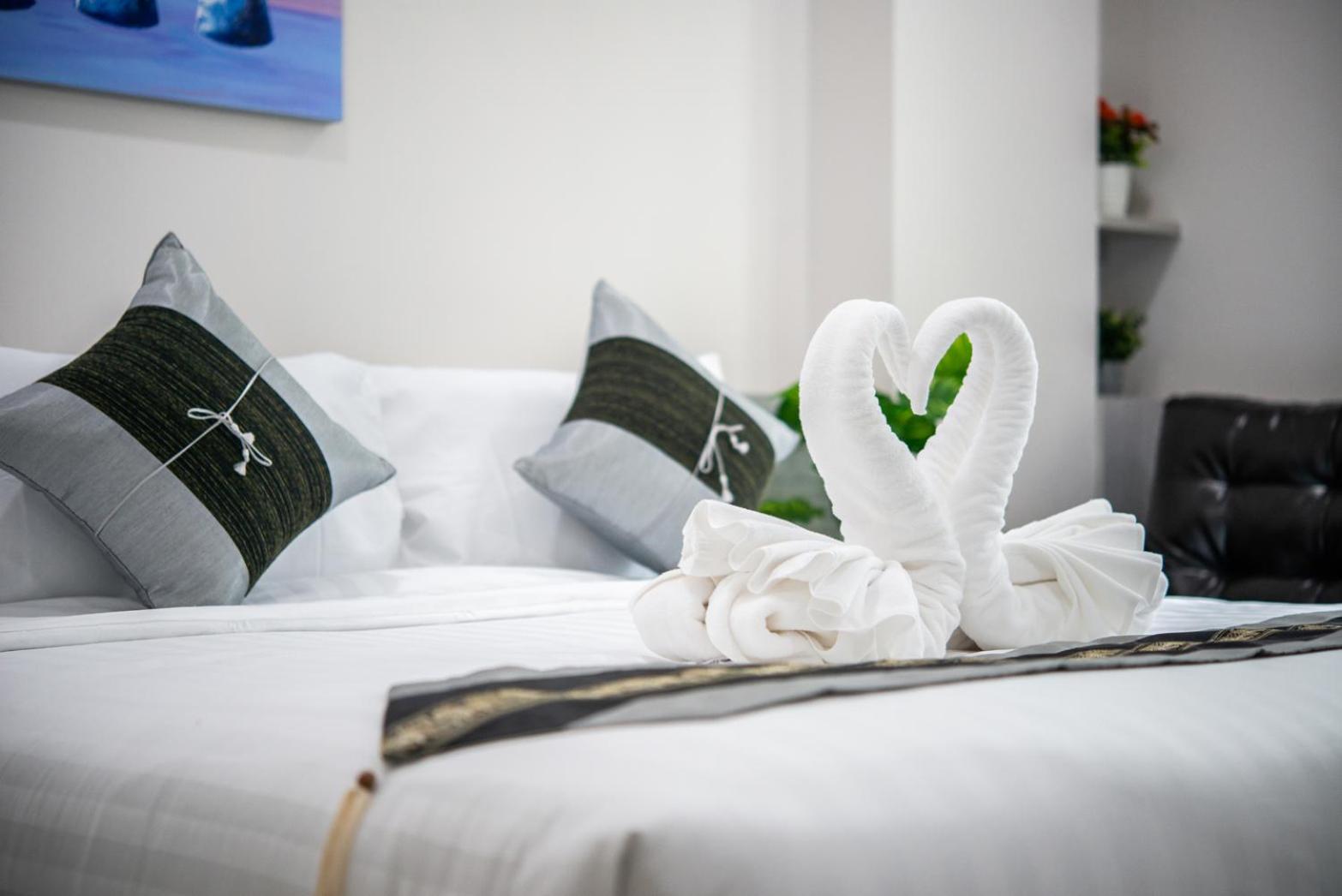 Deluxe Room - Photo 1