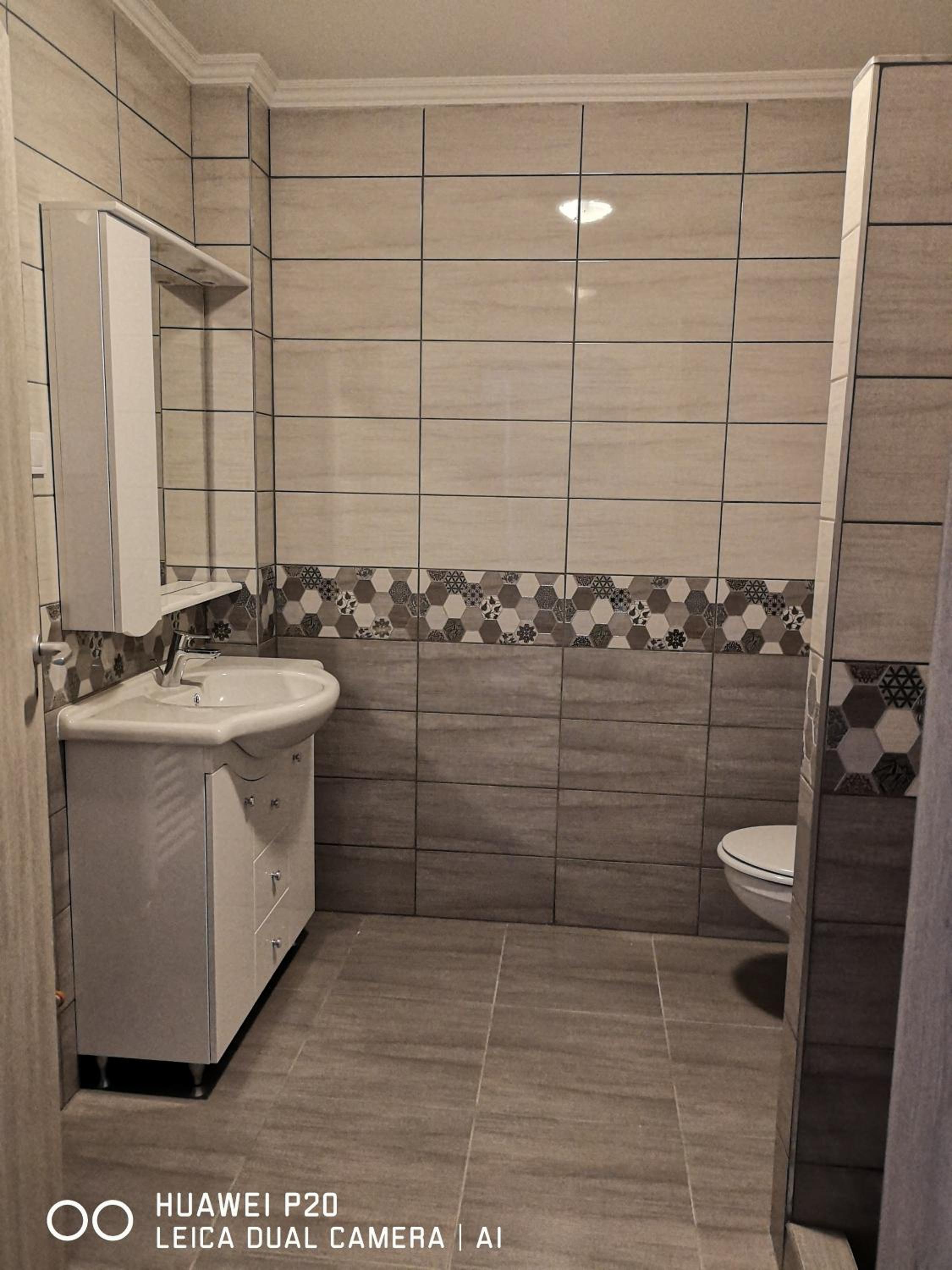 Suite with City View - Photo 10