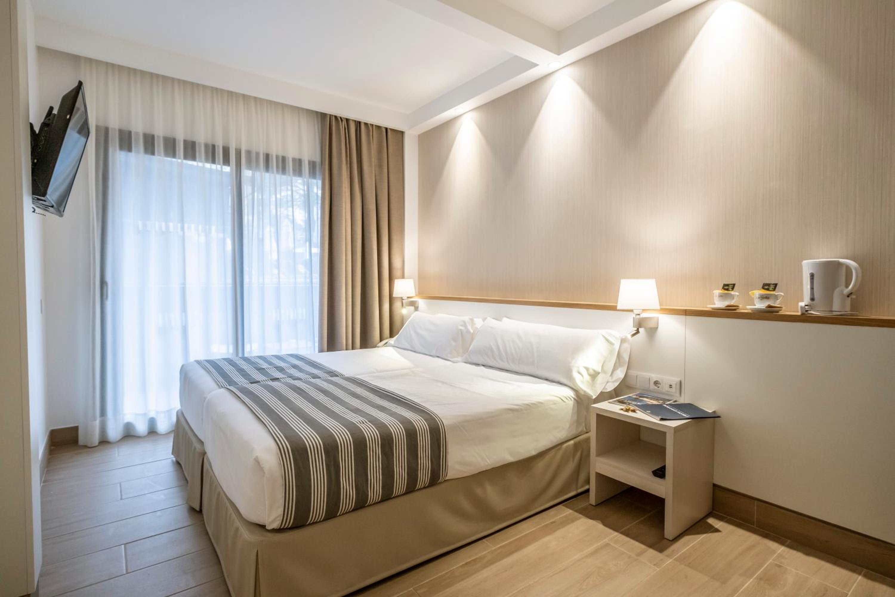 Standard Double Room (2 Adults)