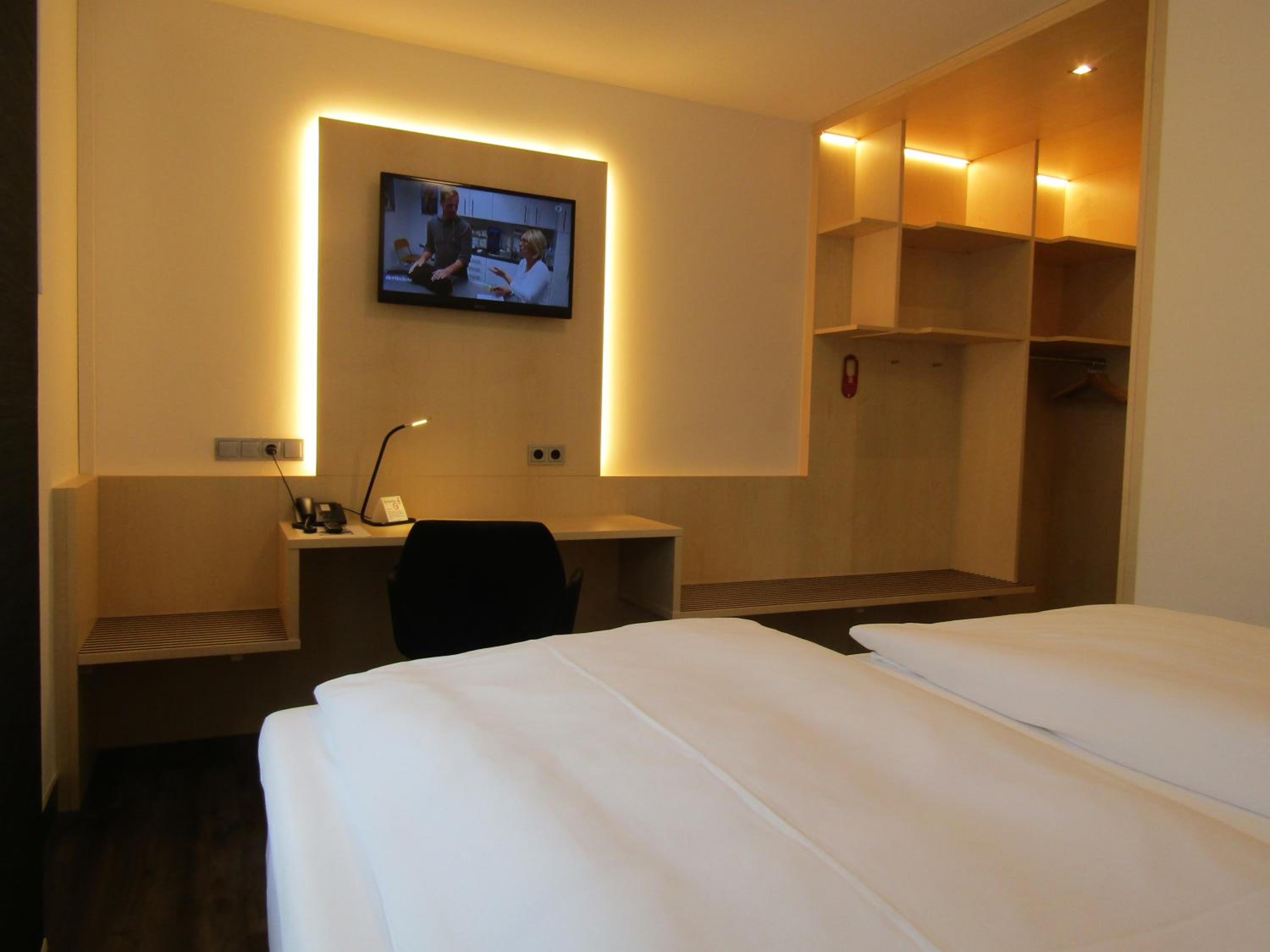 Deluxe Double Room - Photo 1