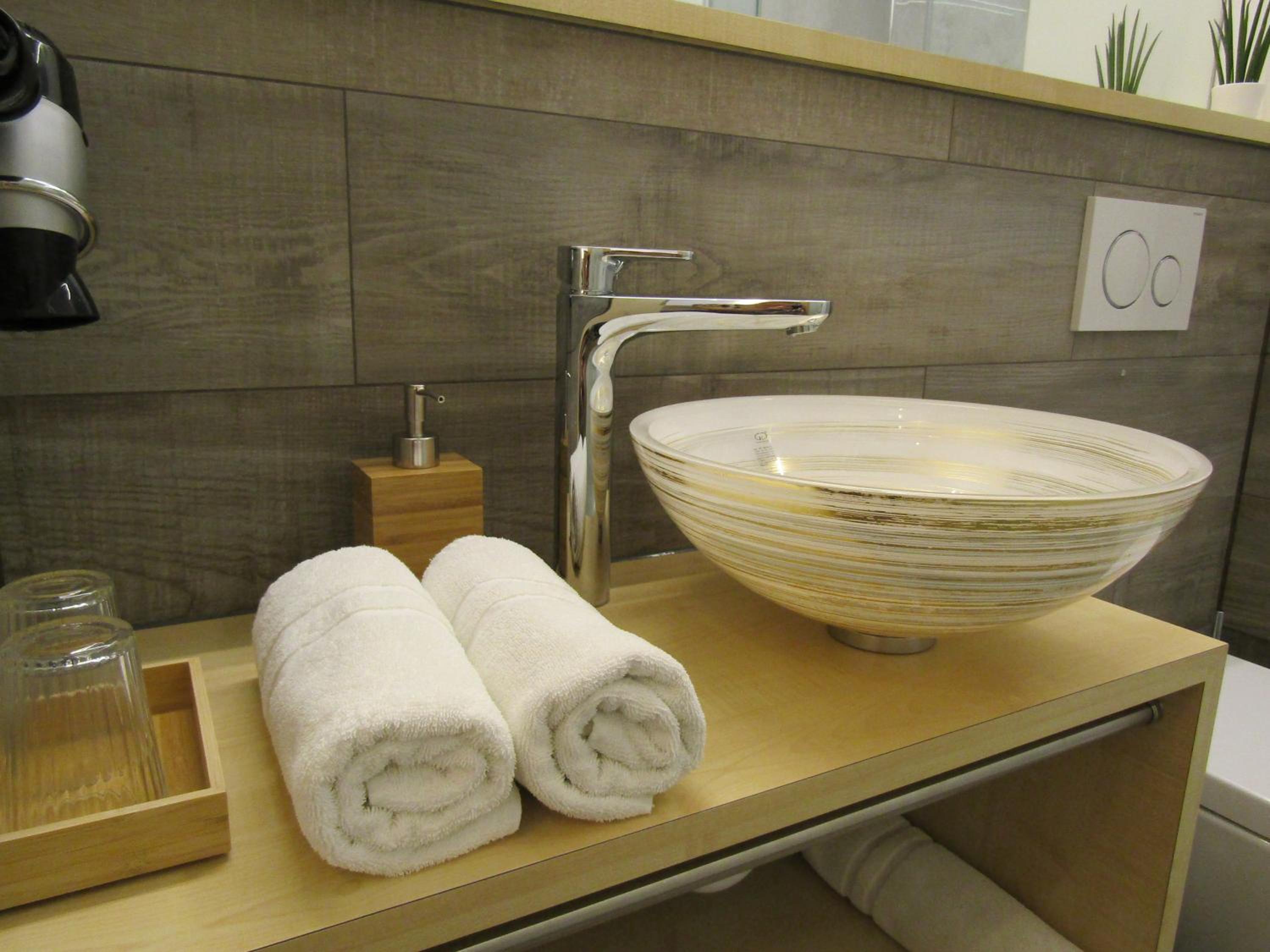 Deluxe Double Room - Photo 3