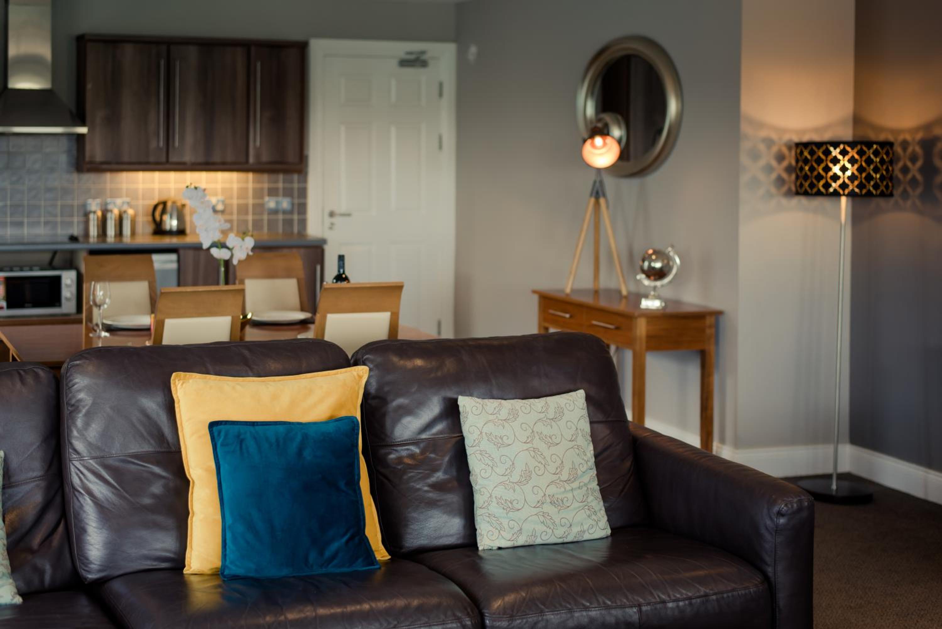 Two-Bedroom Apartment with City View photo 2