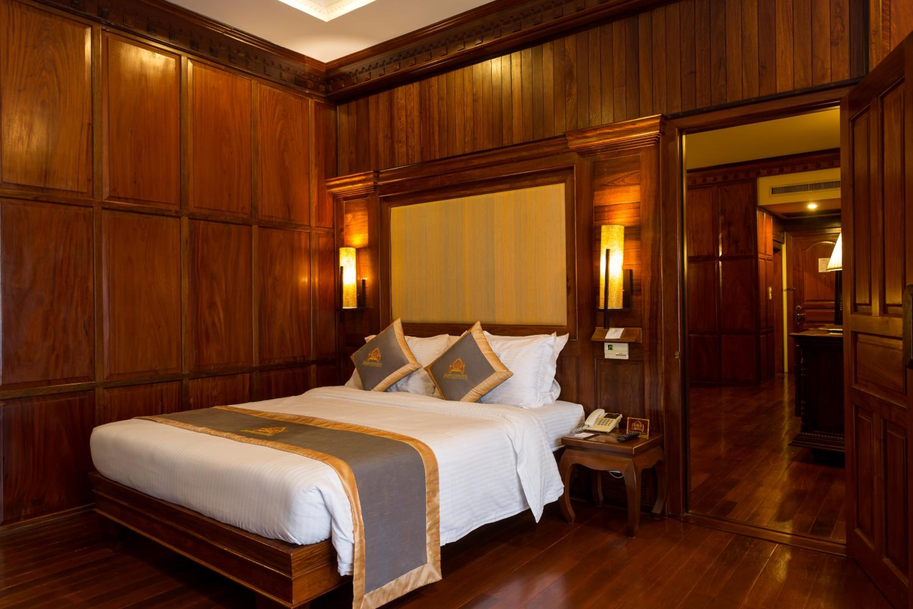 Deluxe Family Room - Photo 5